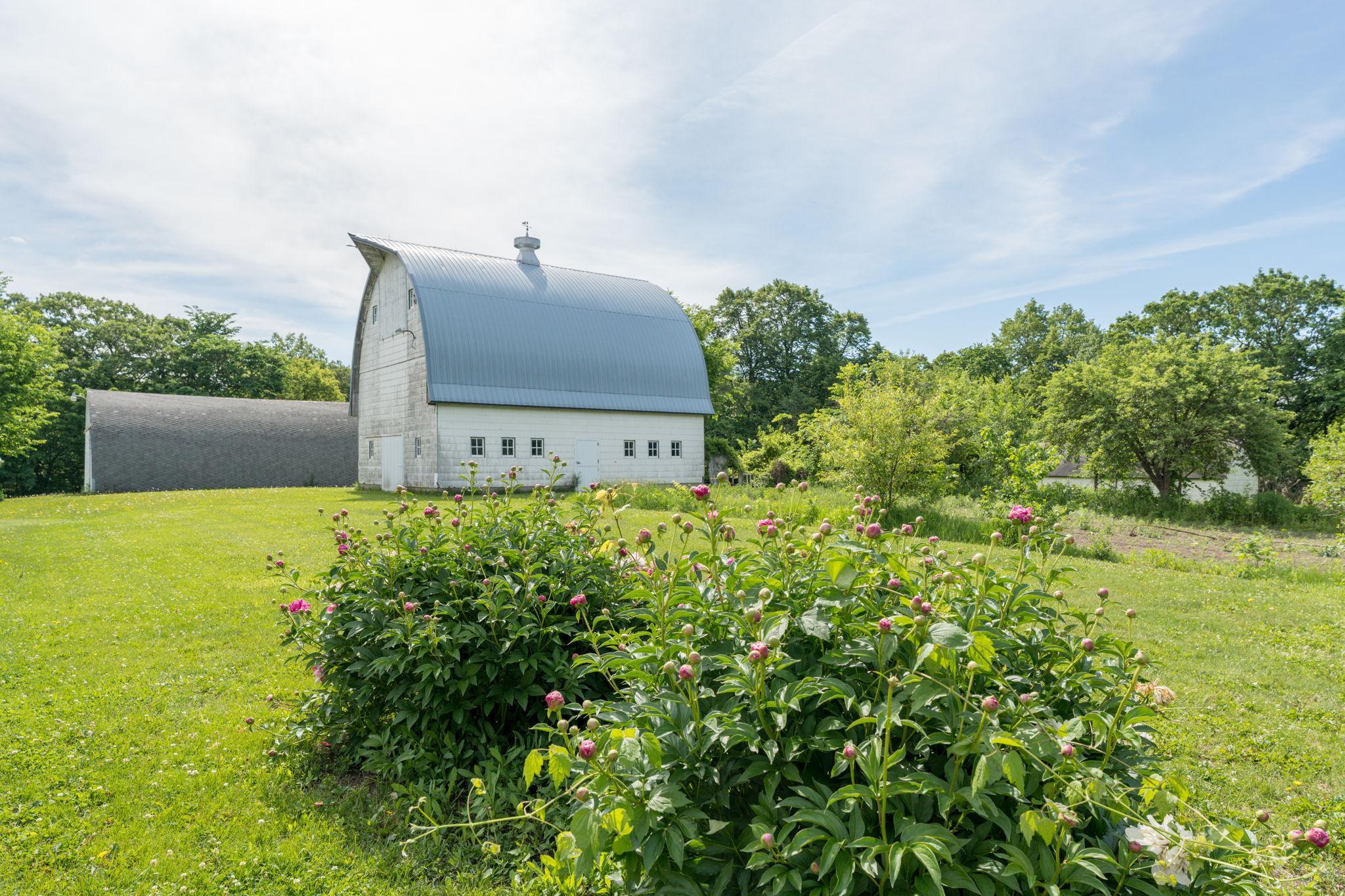 main property photo 39