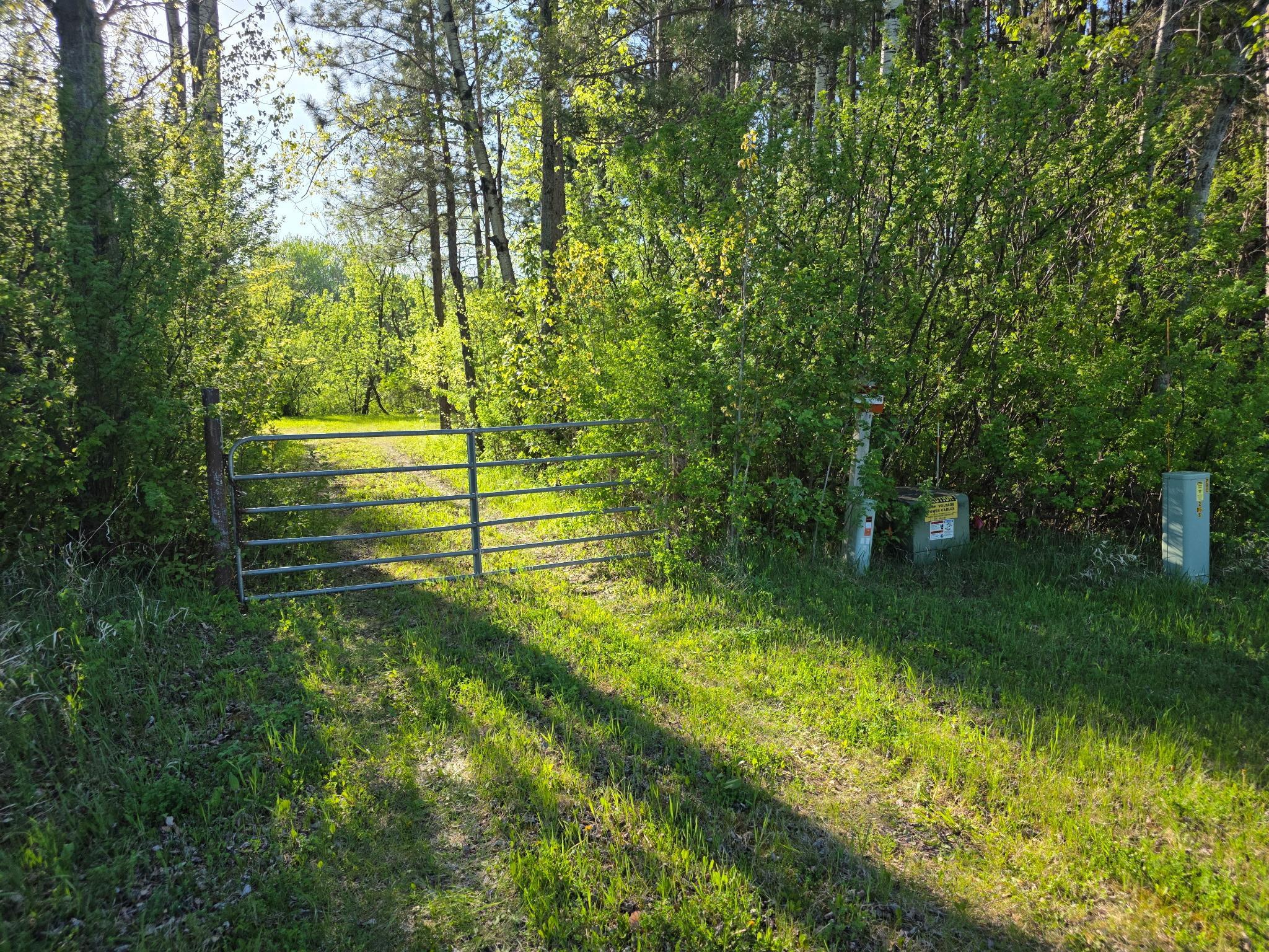 main property photo 20