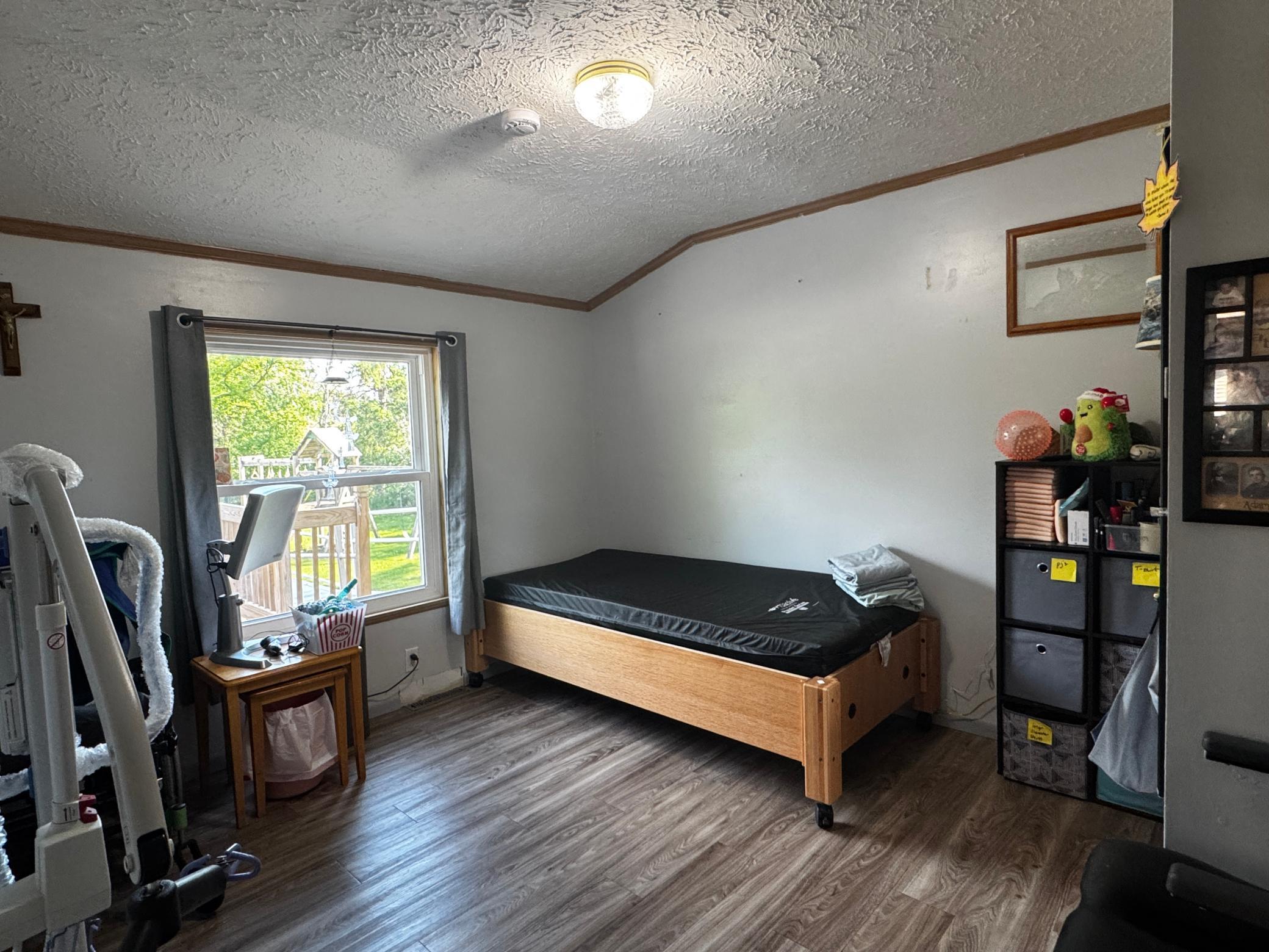 main property photo 26