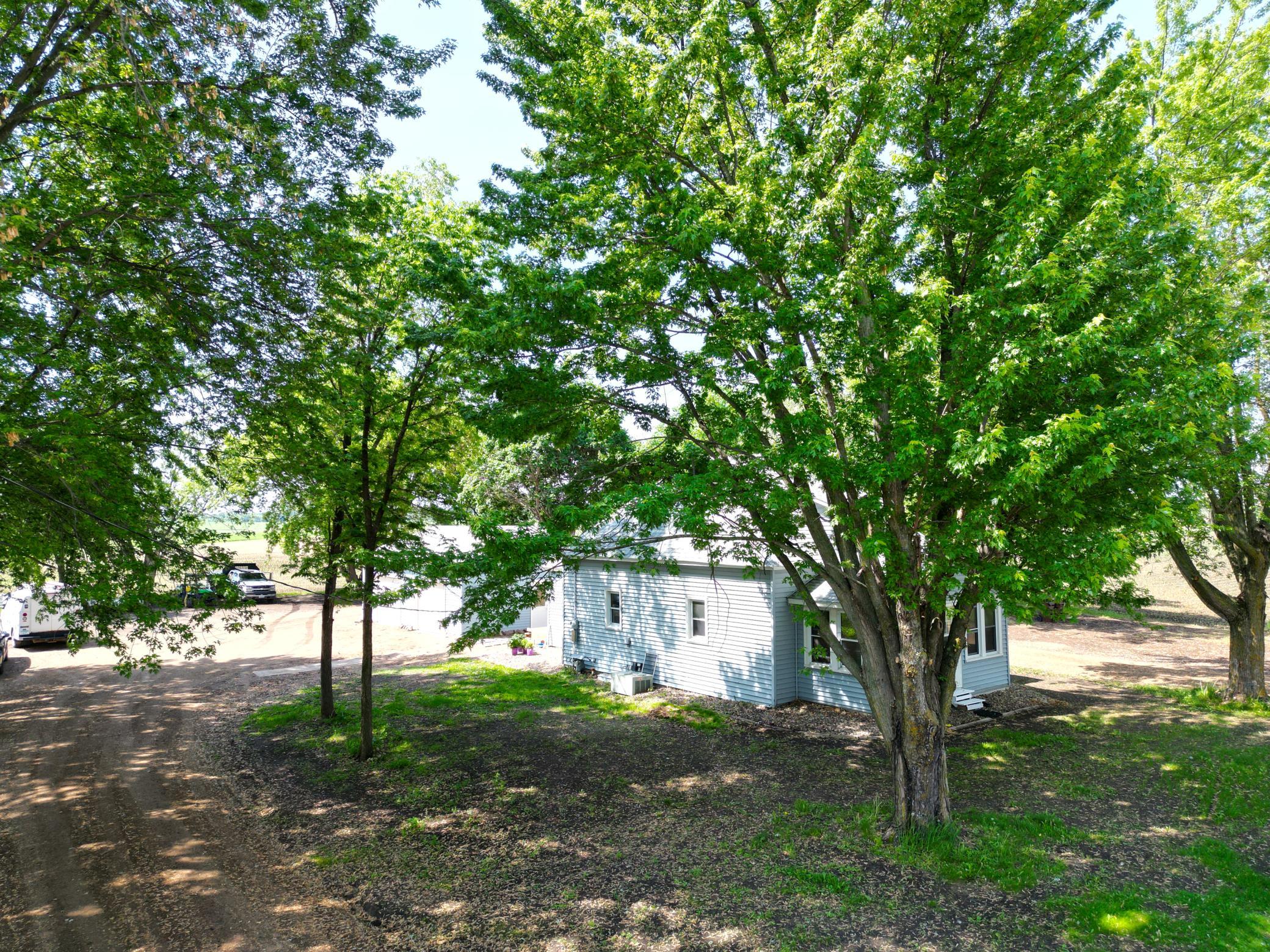 main property photo 27