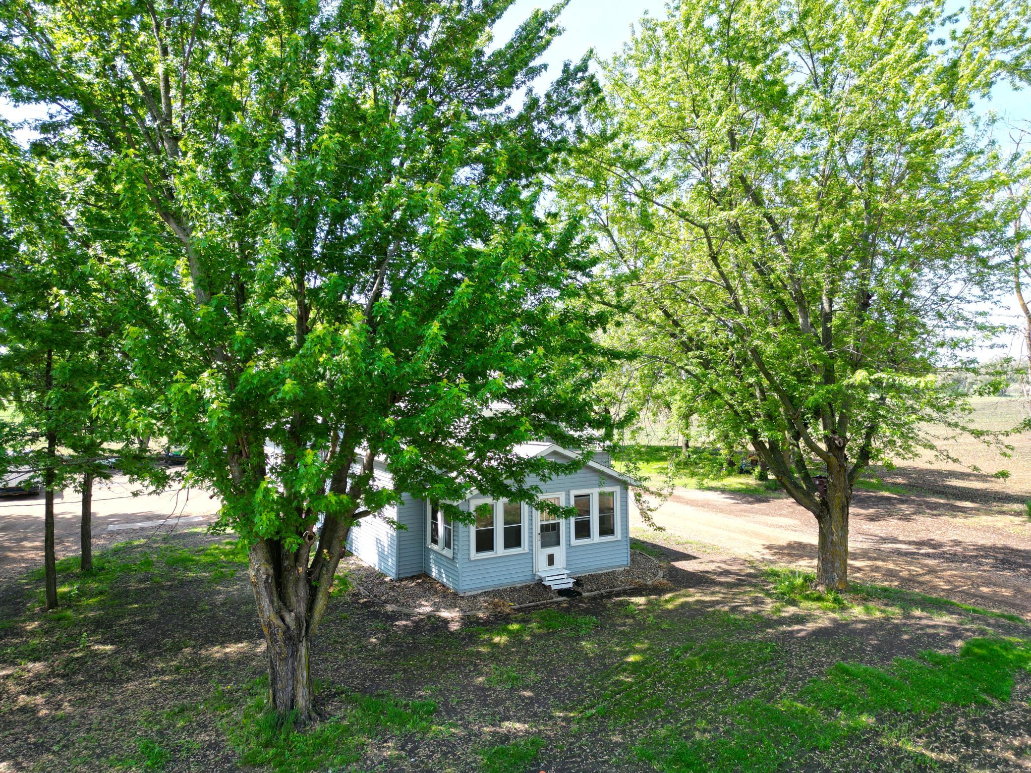 main property photo 32