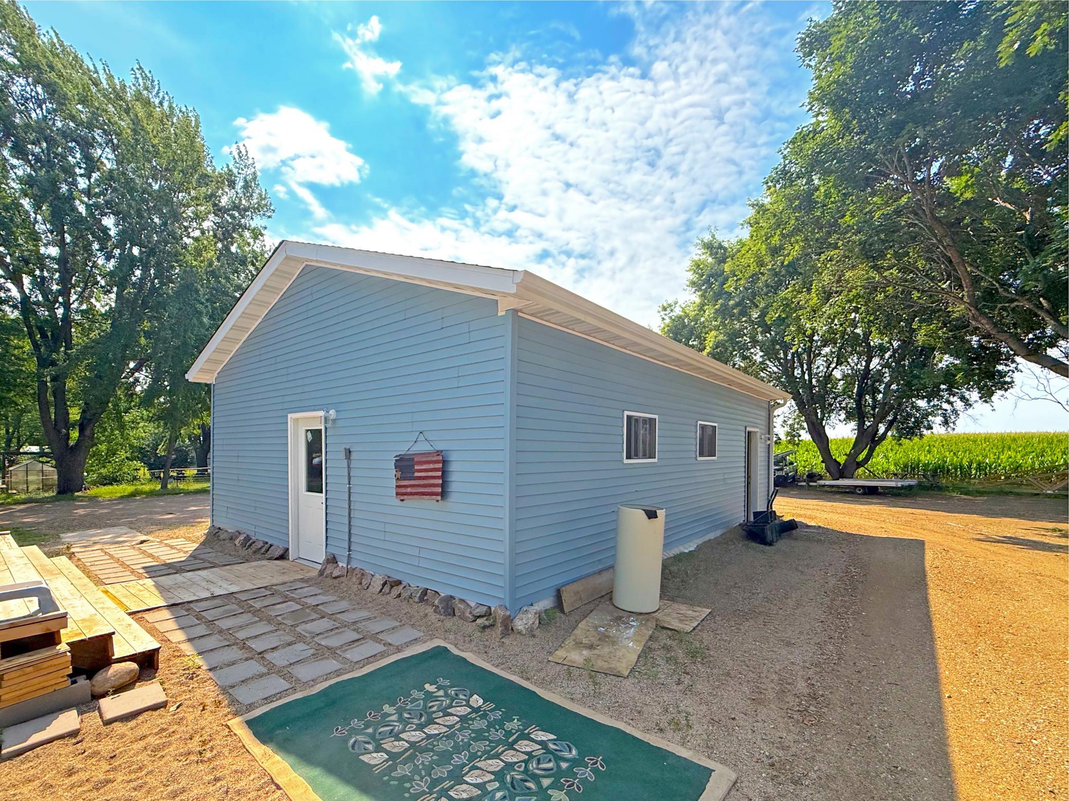 main property photo 34