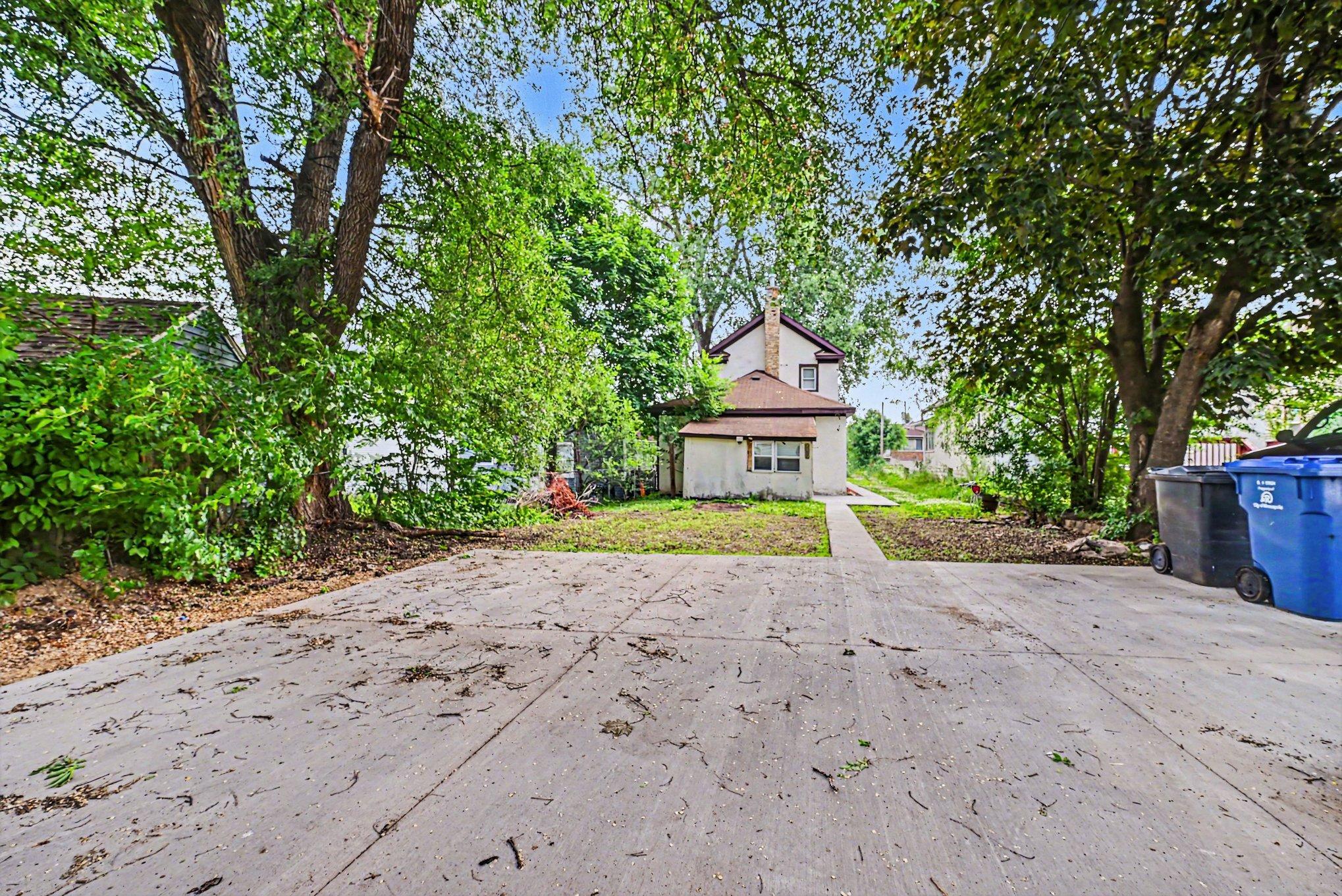 main property photo 19