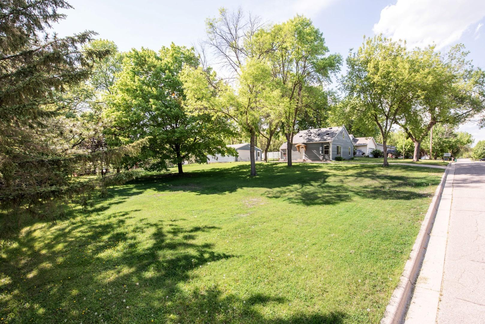main property photo 16