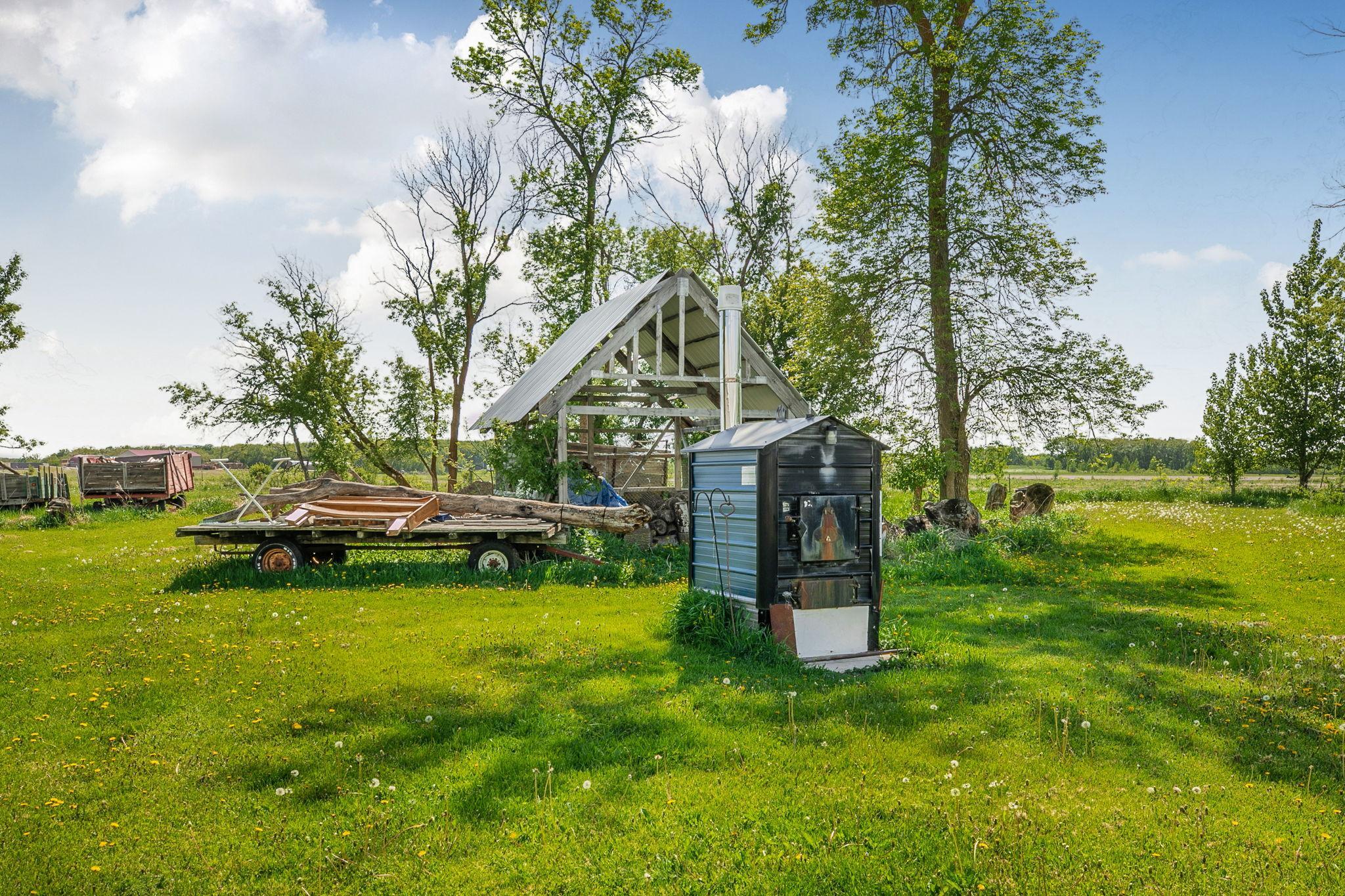 main property photo 30
