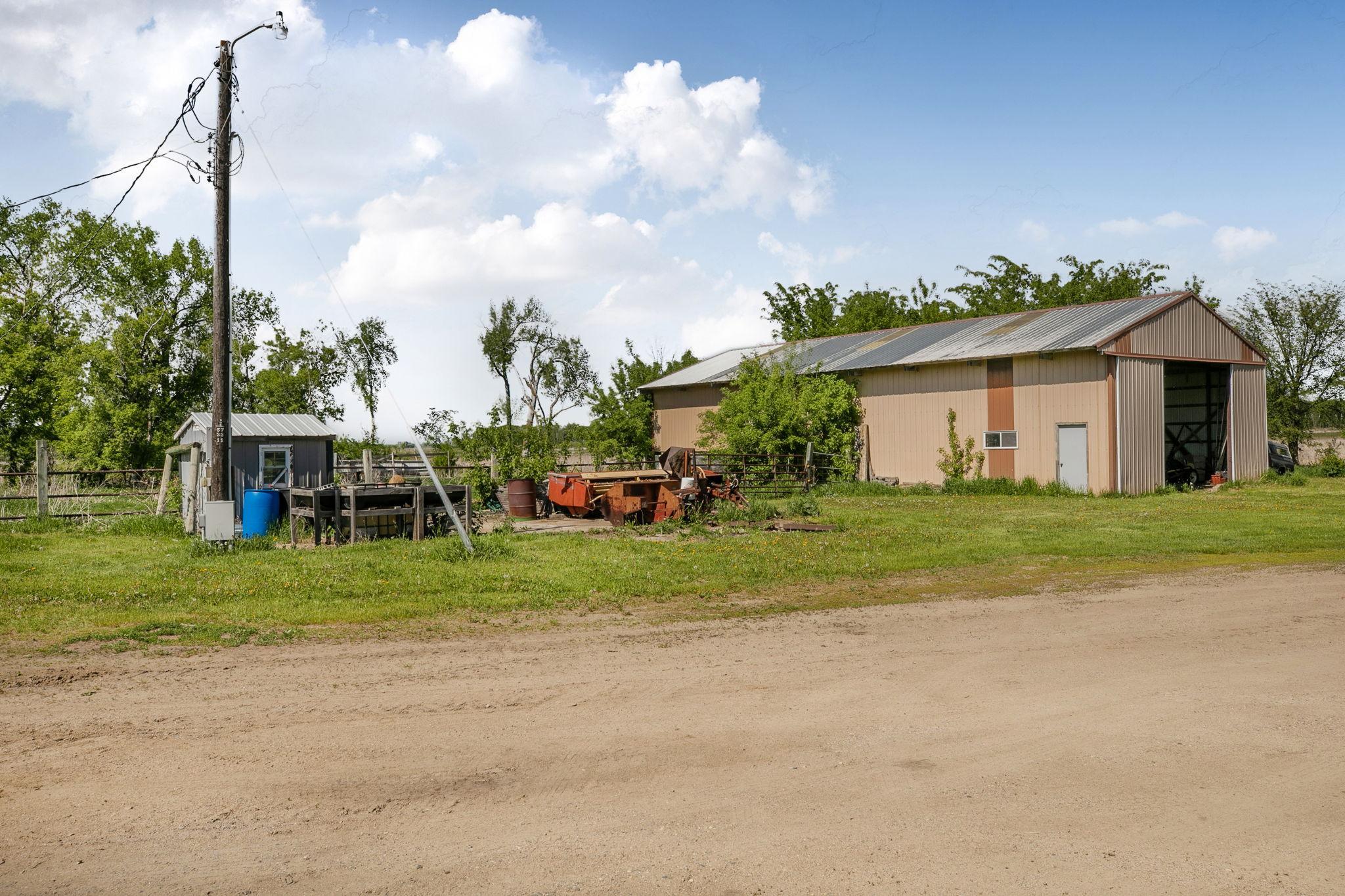 main property photo 31