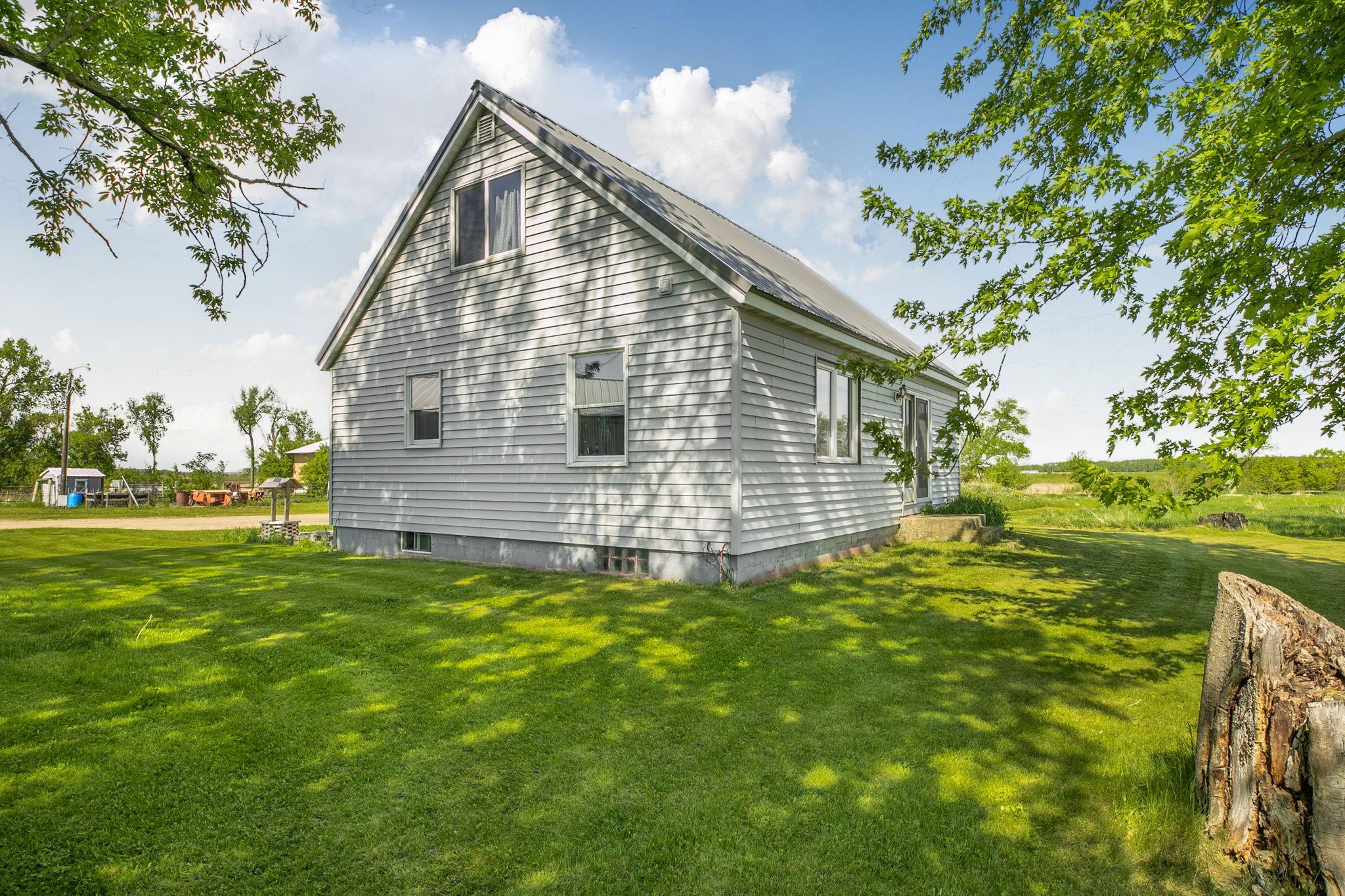 main property photo 41
