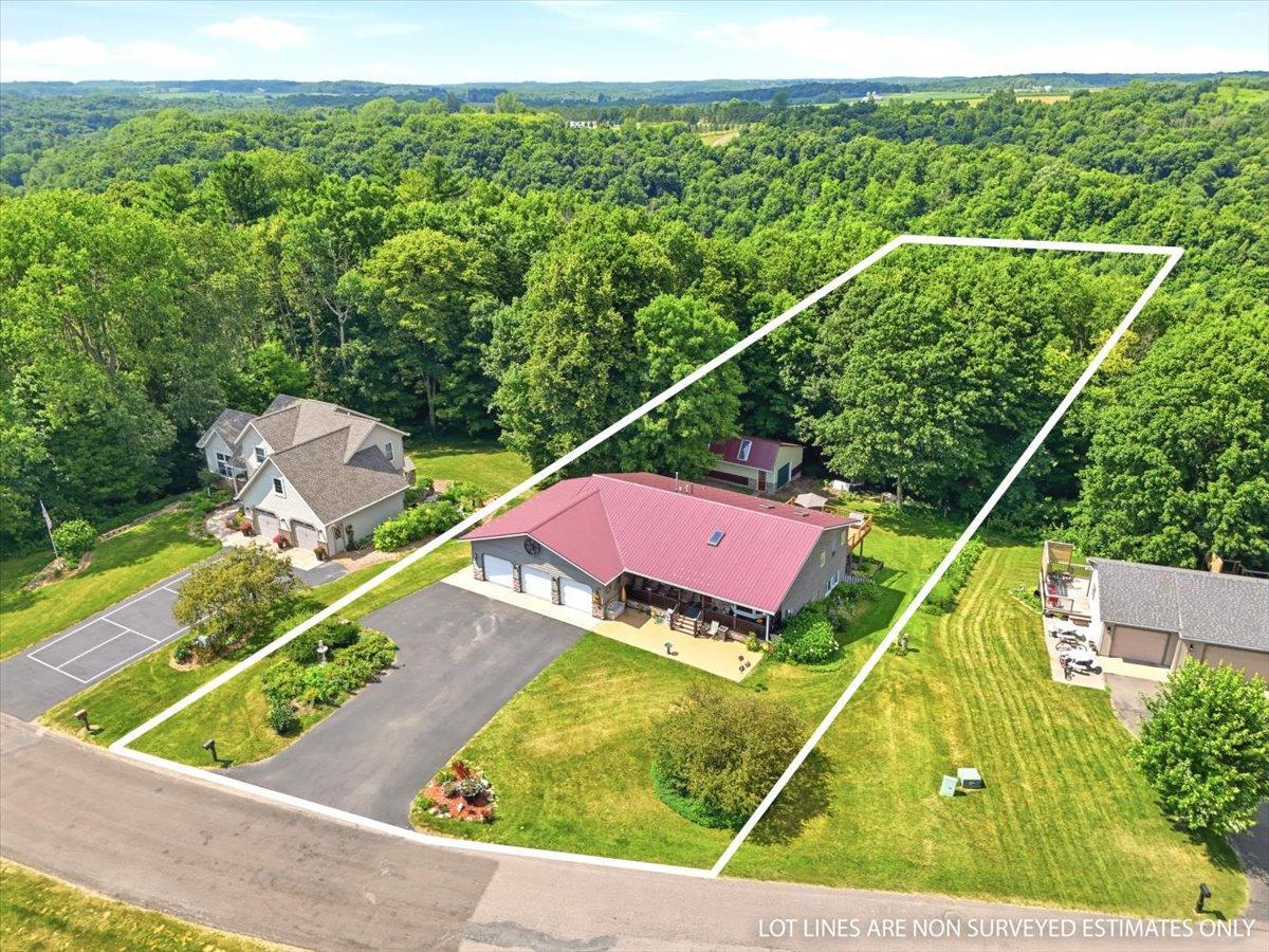 main property photo 34