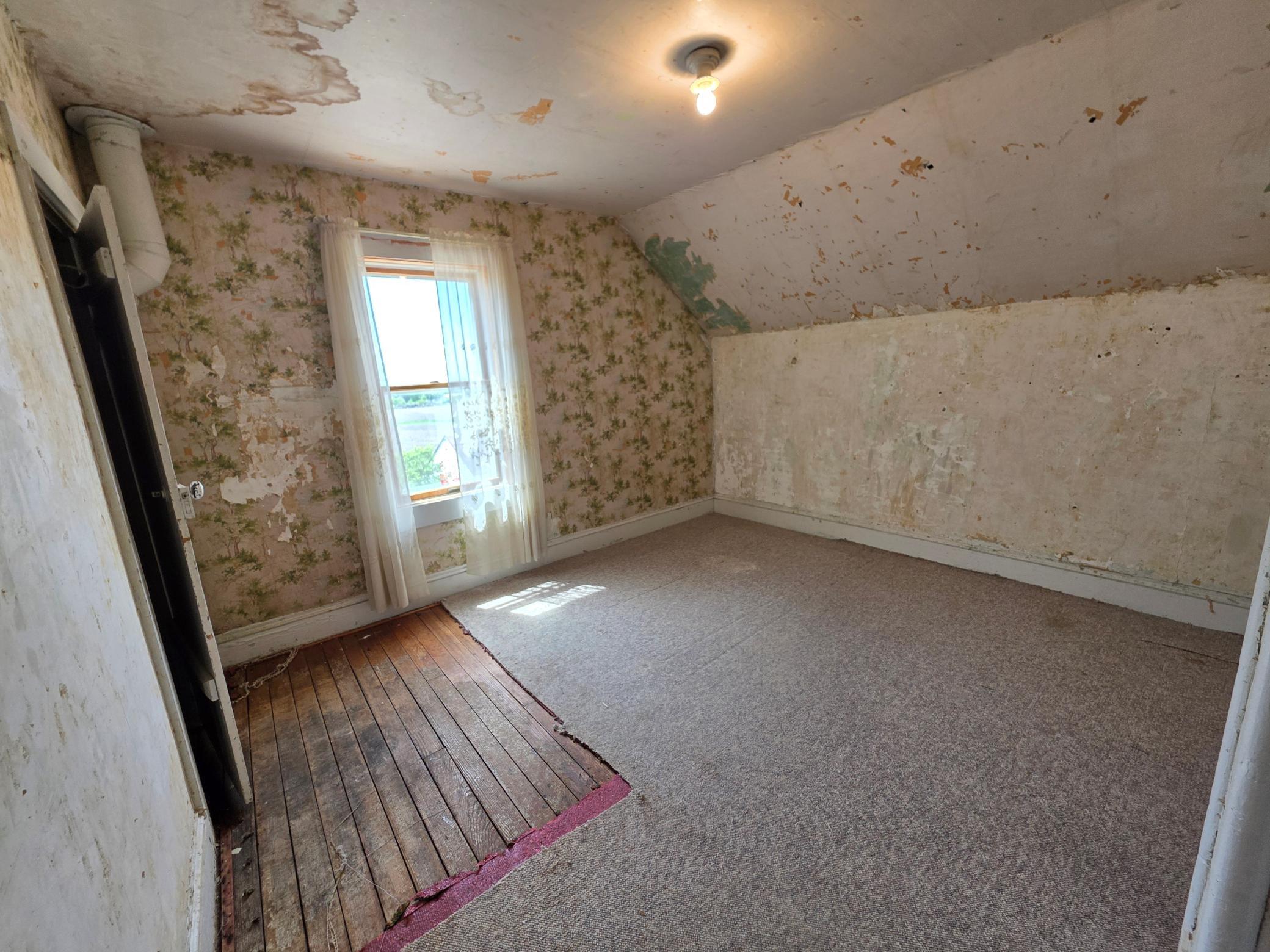 main property photo 54