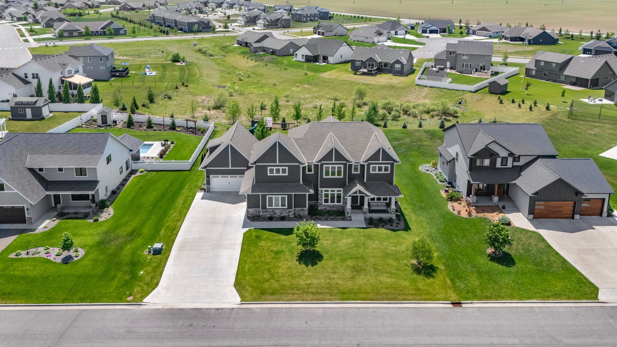 main property photo 50