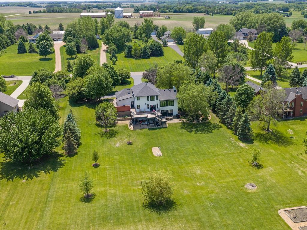 main property photo 40