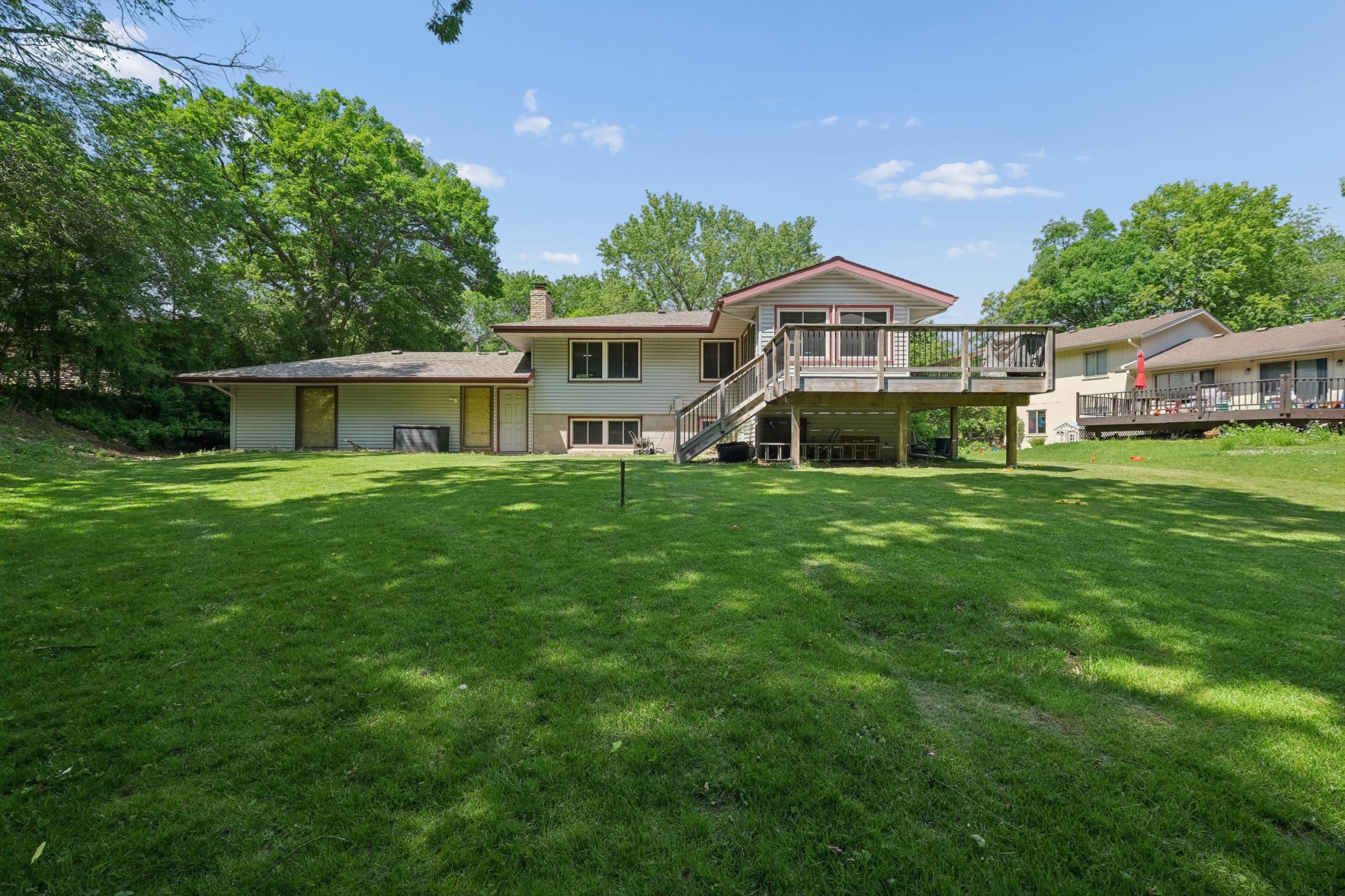 main property photo 32
