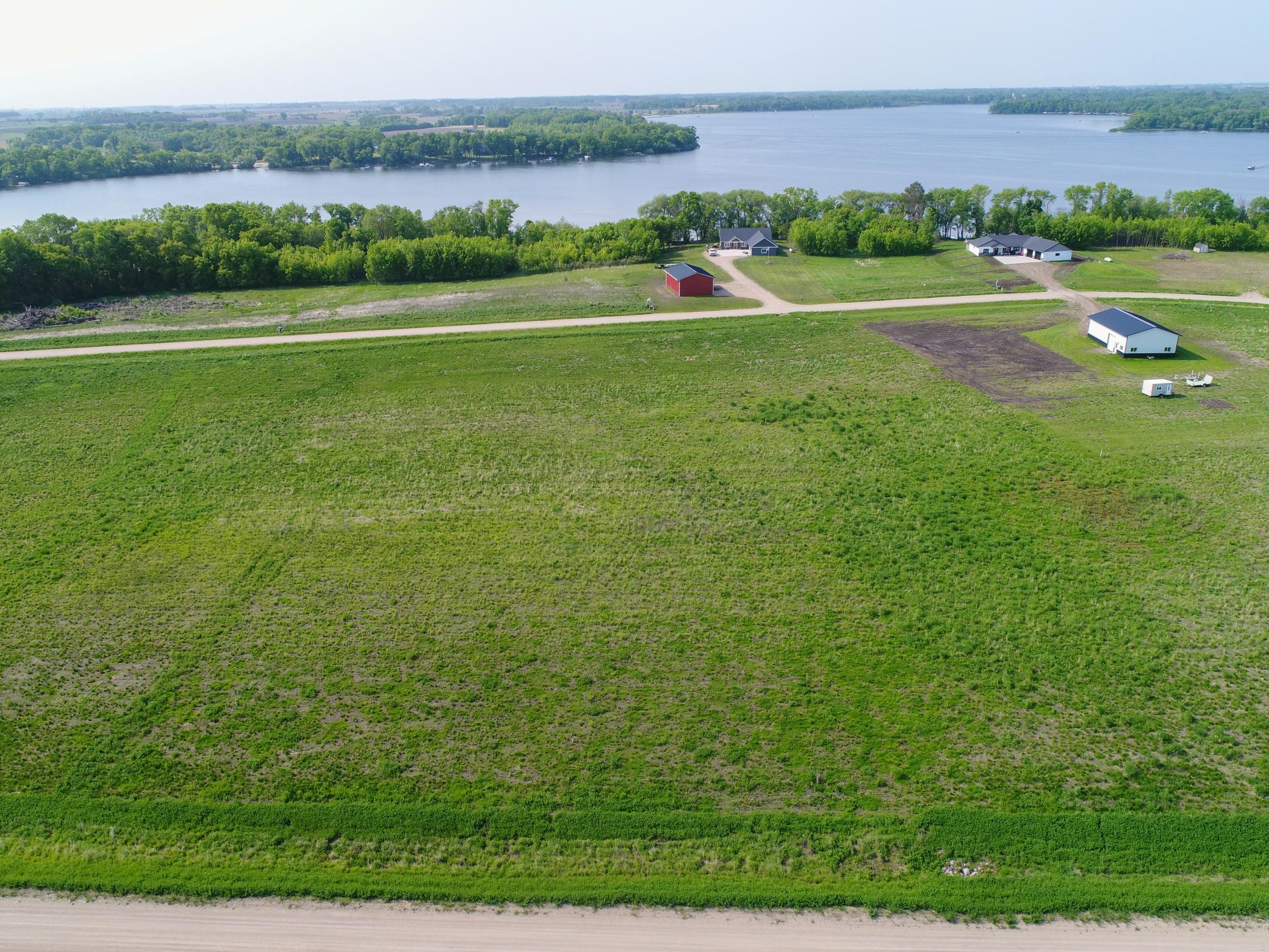 main property photo 11