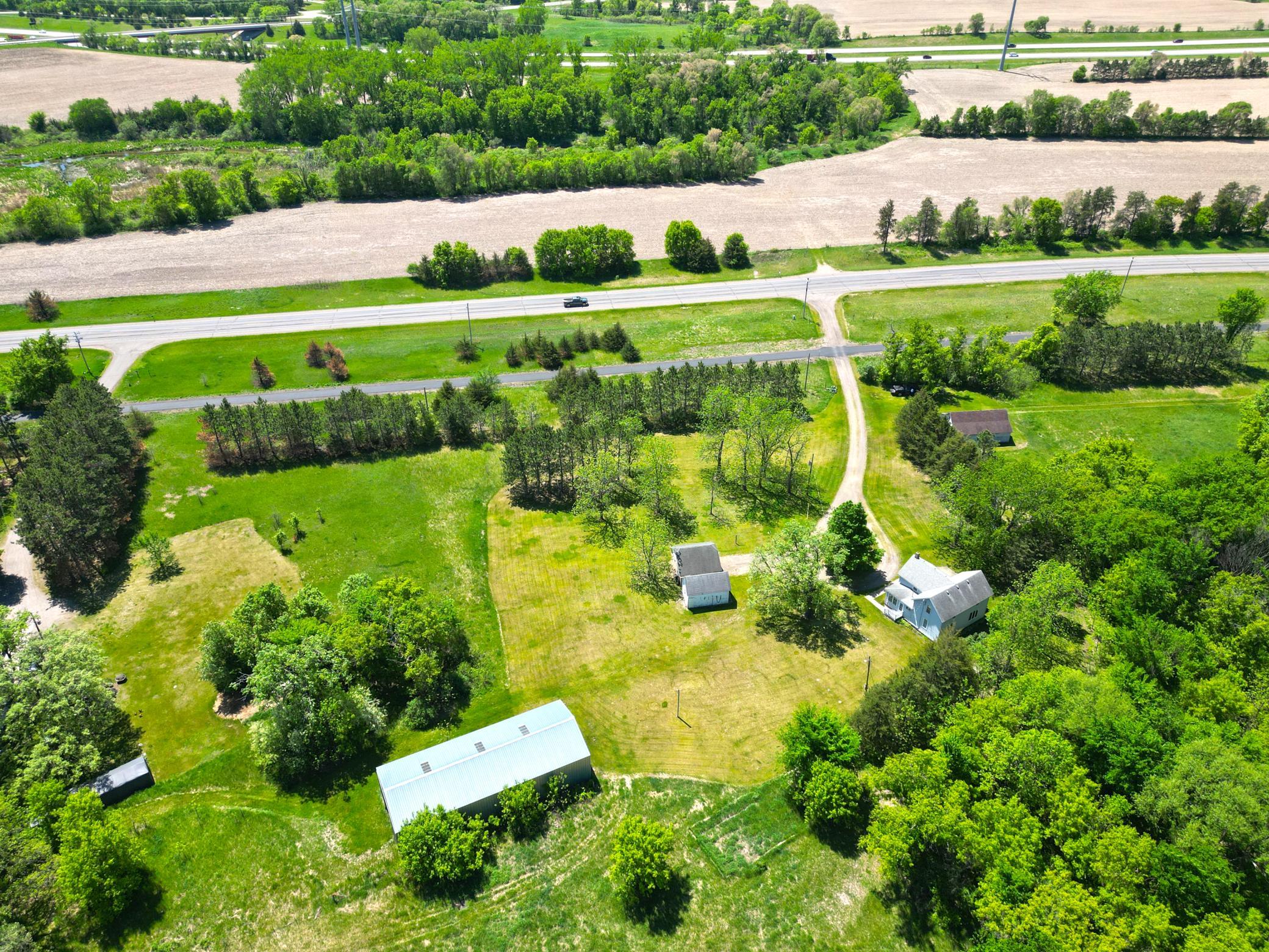main property photo 33