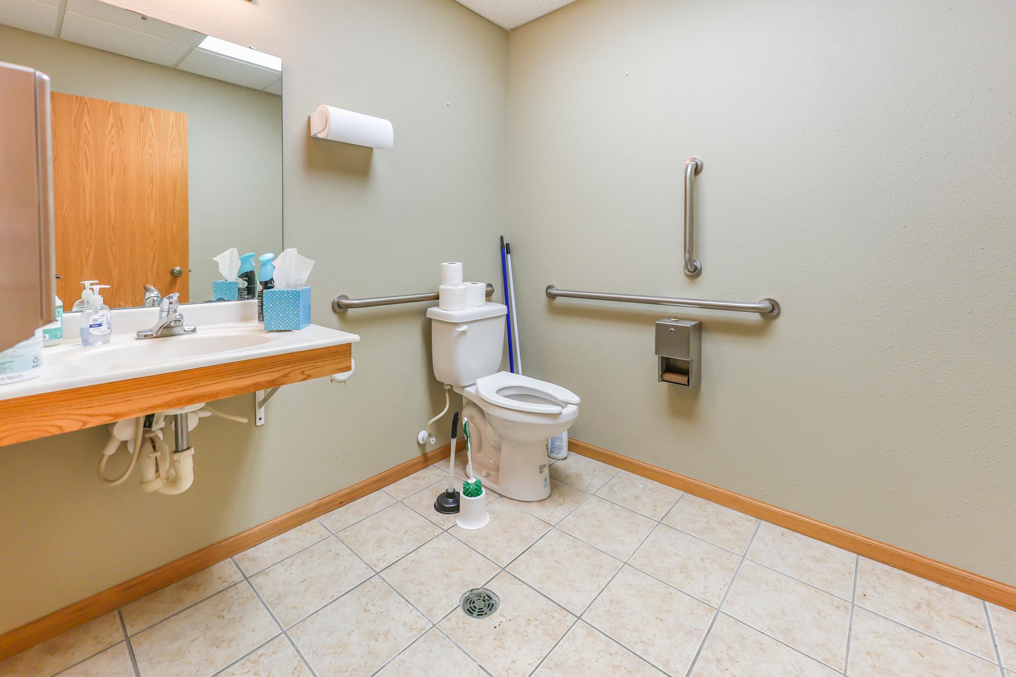 main property photo 23