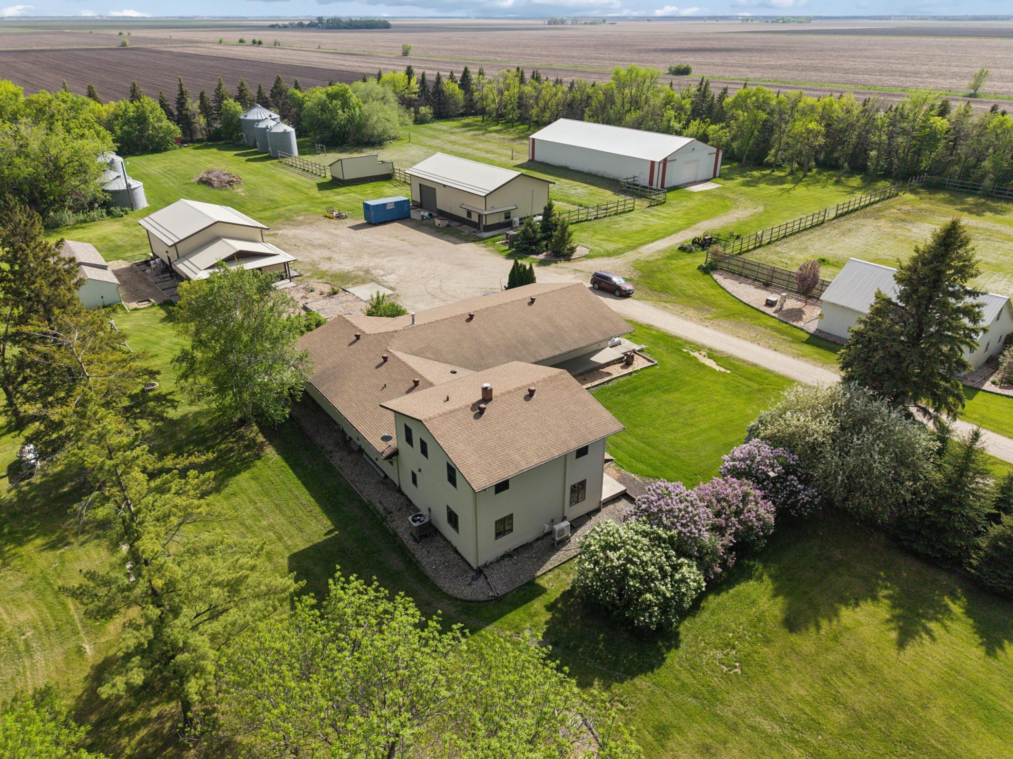 main property photo 7