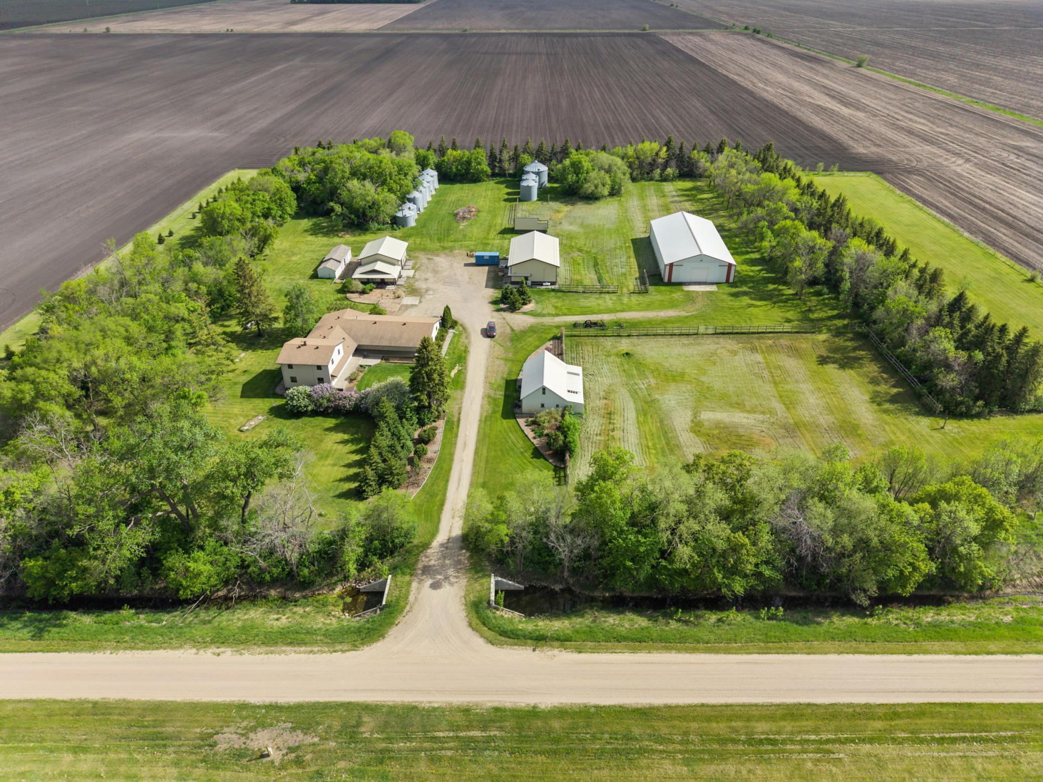 main property photo 90