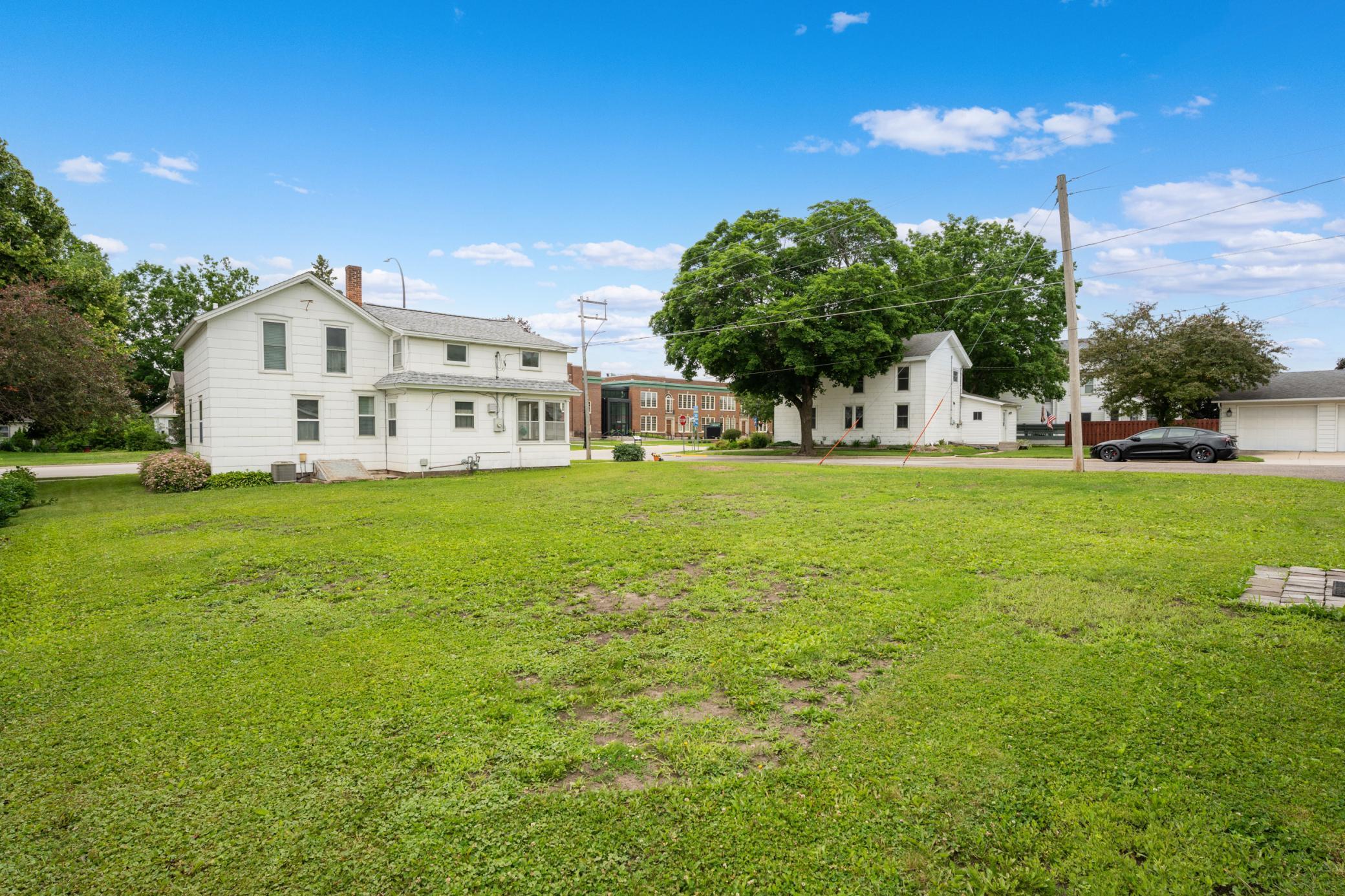 main property photo 39