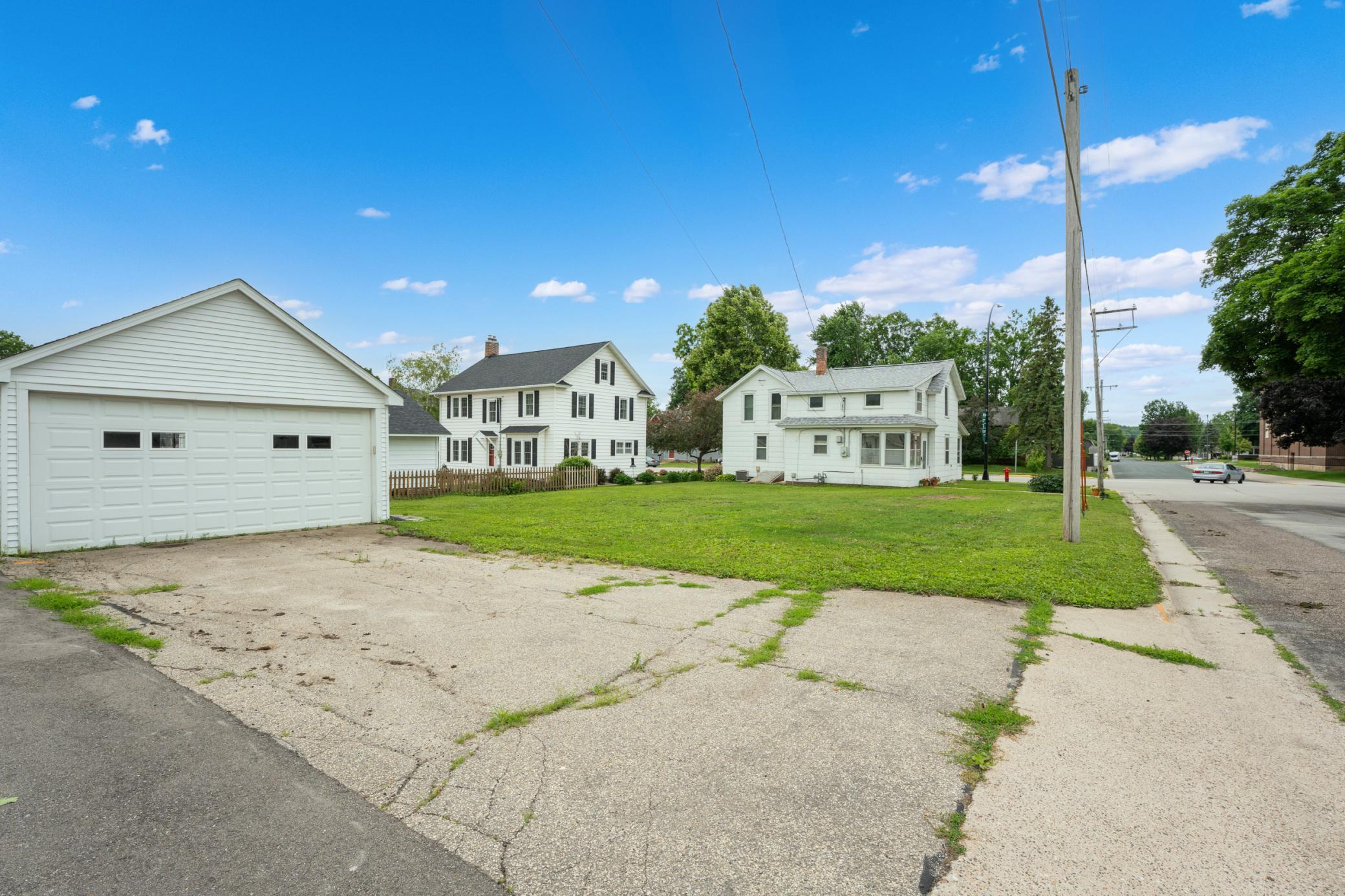 main property photo 42