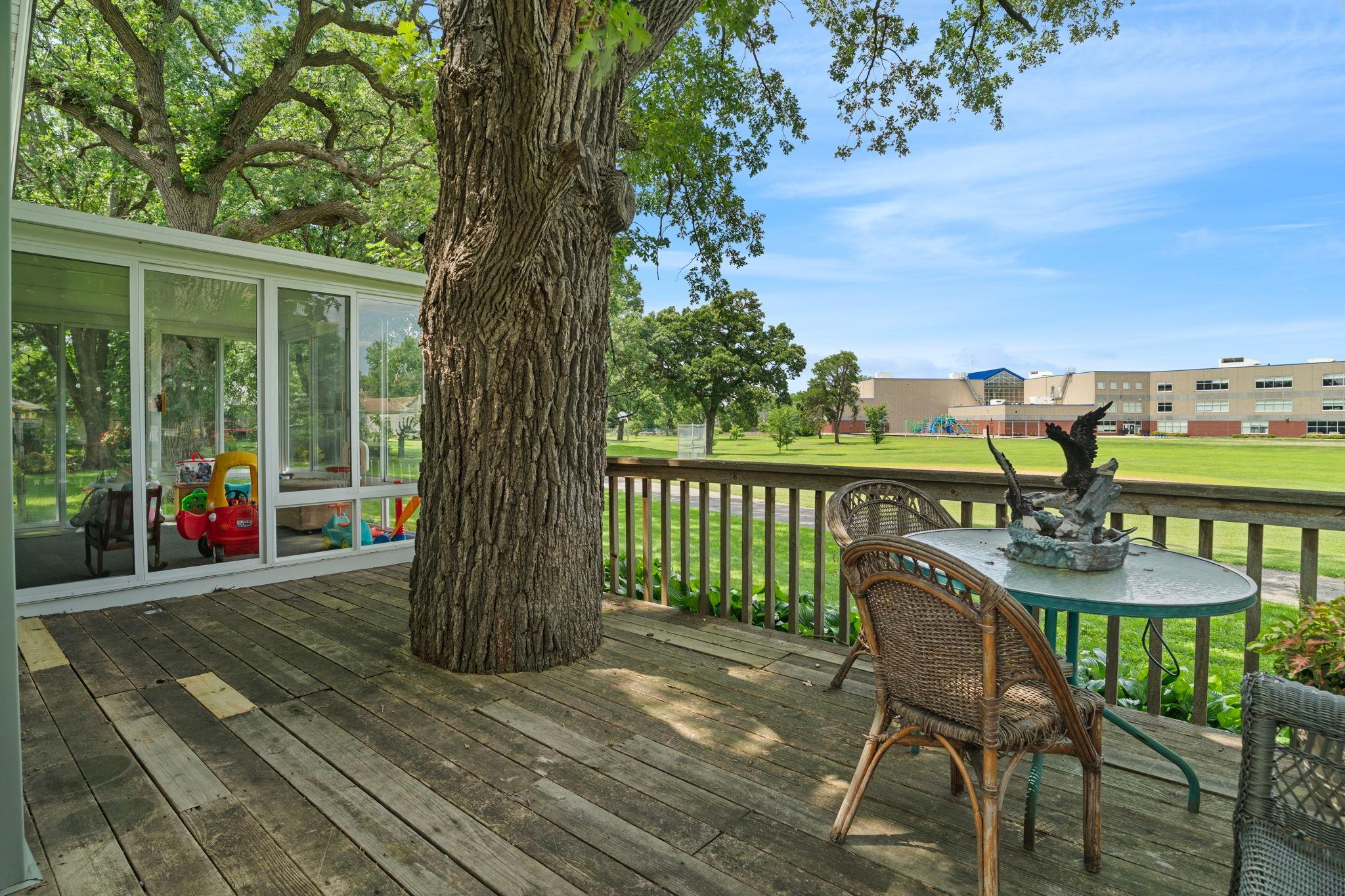 main property photo 35