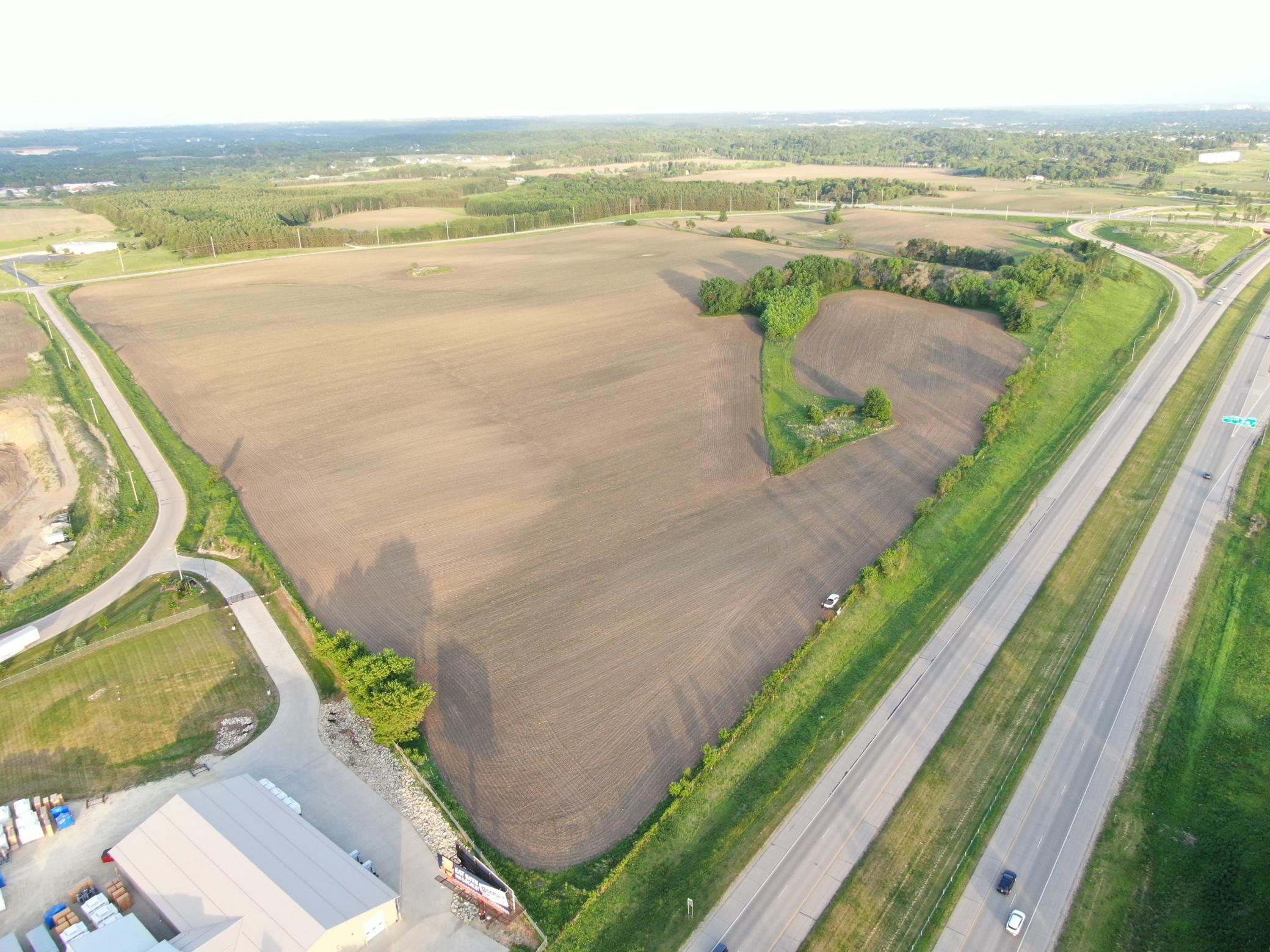 main property photo 6