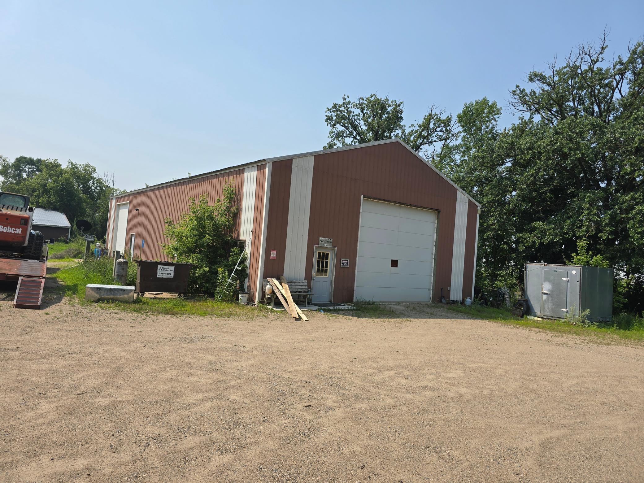 main property photo 3