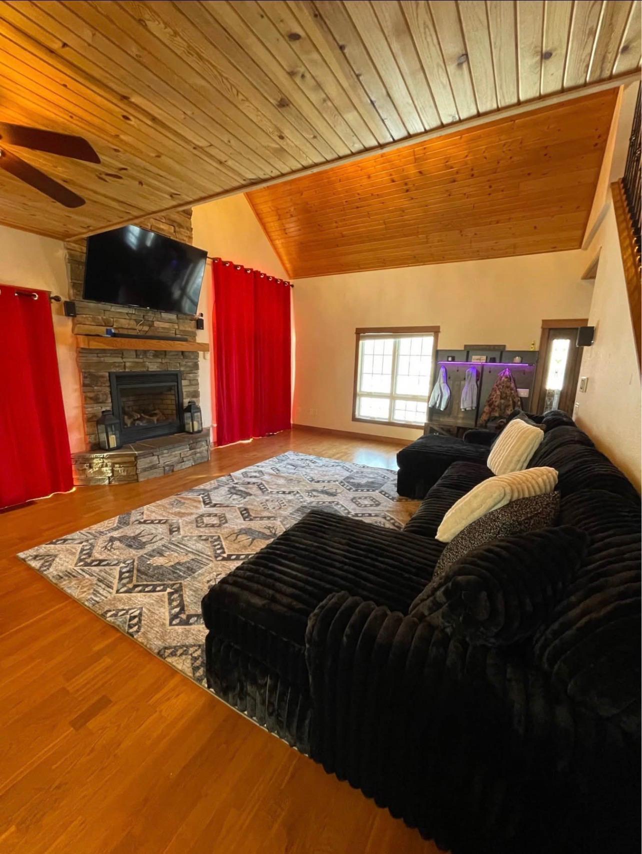 main property photo 60