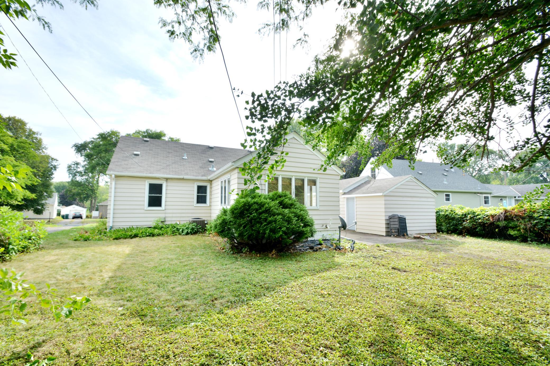 main property photo 23