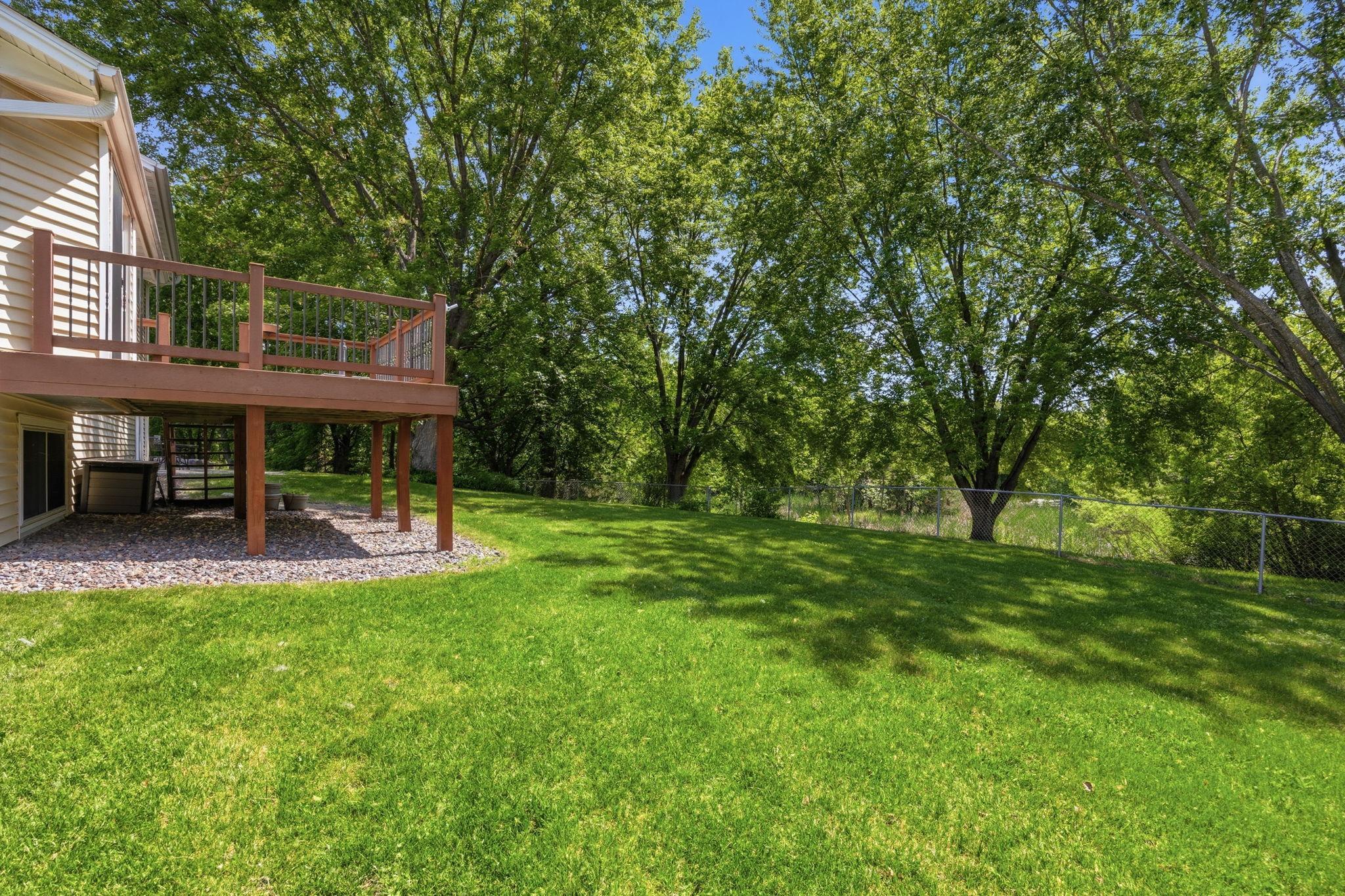 main property photo 23
