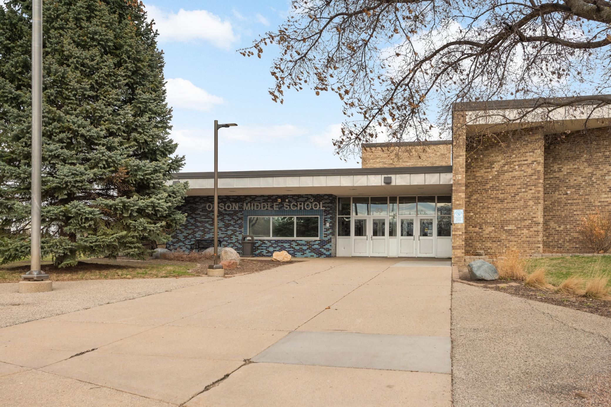 main property photo 41