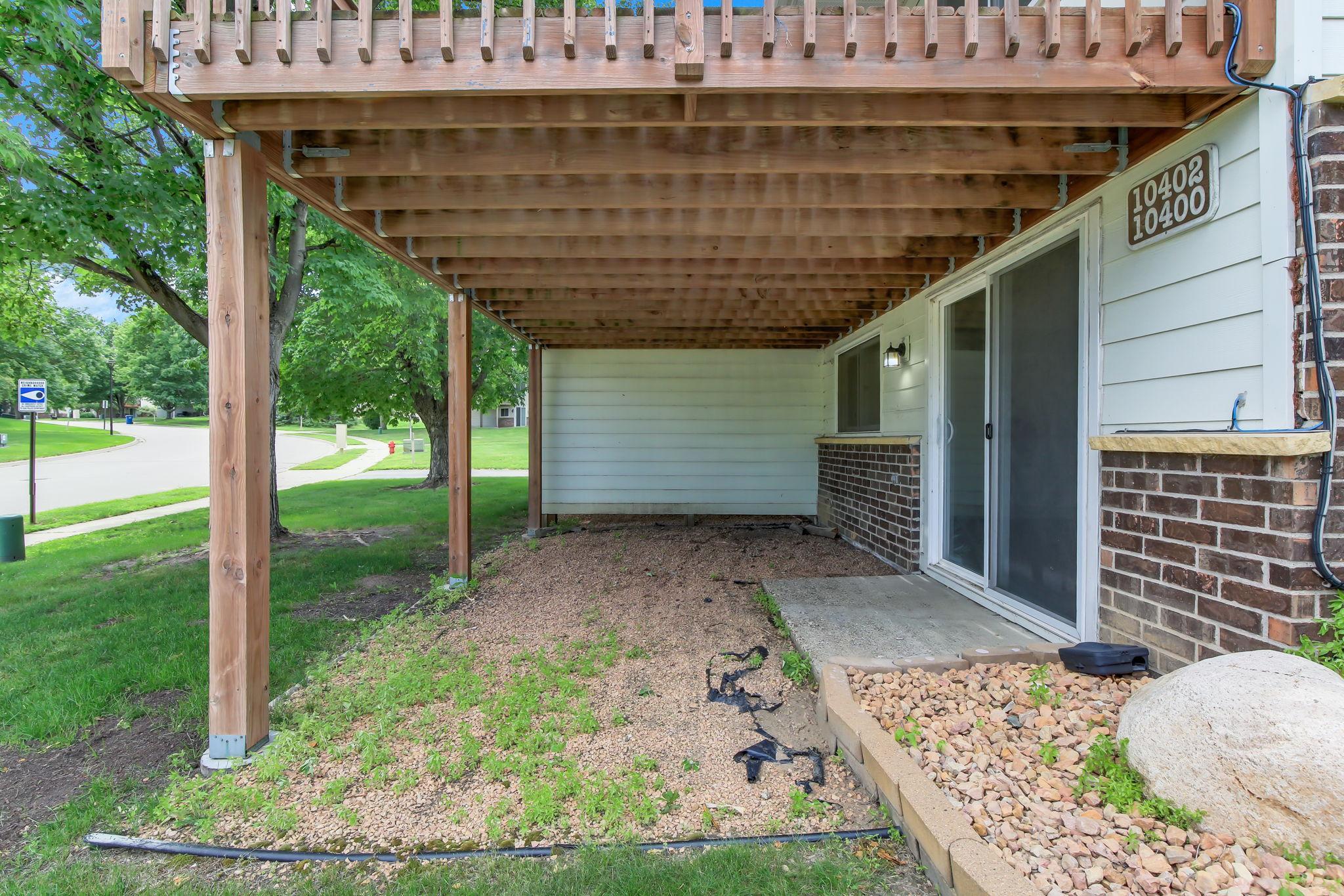 main property photo 33