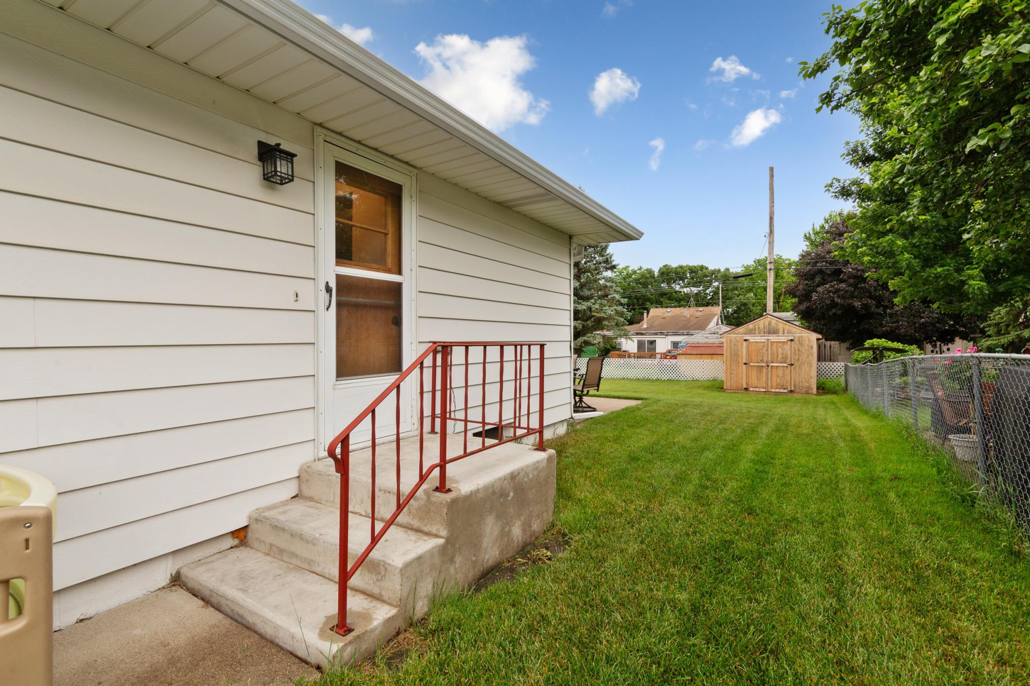 main property photo 25