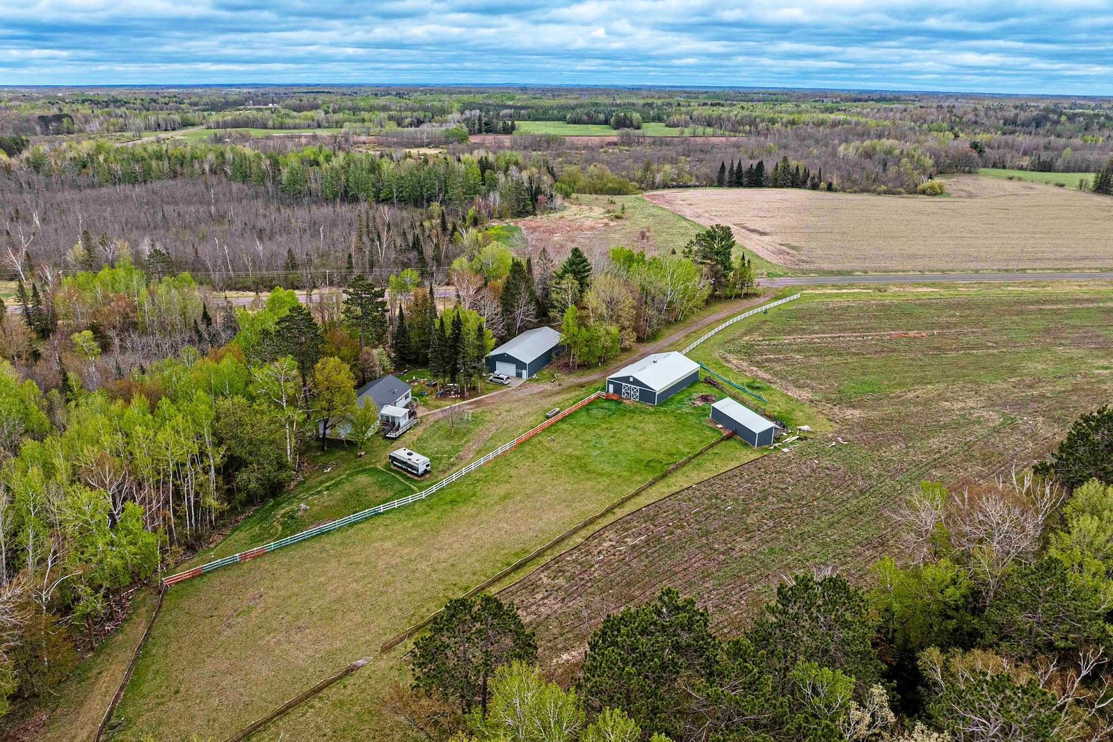 main property photo 11