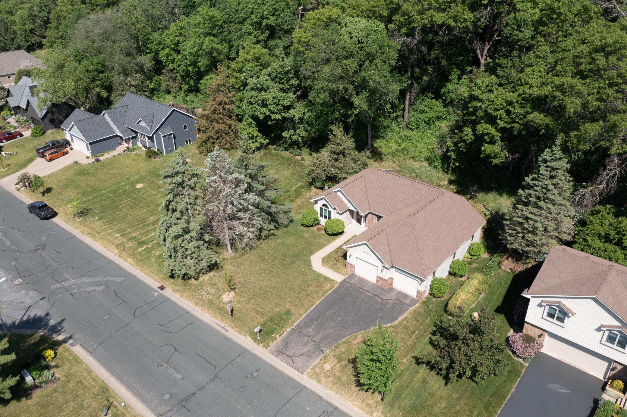 main property photo 31