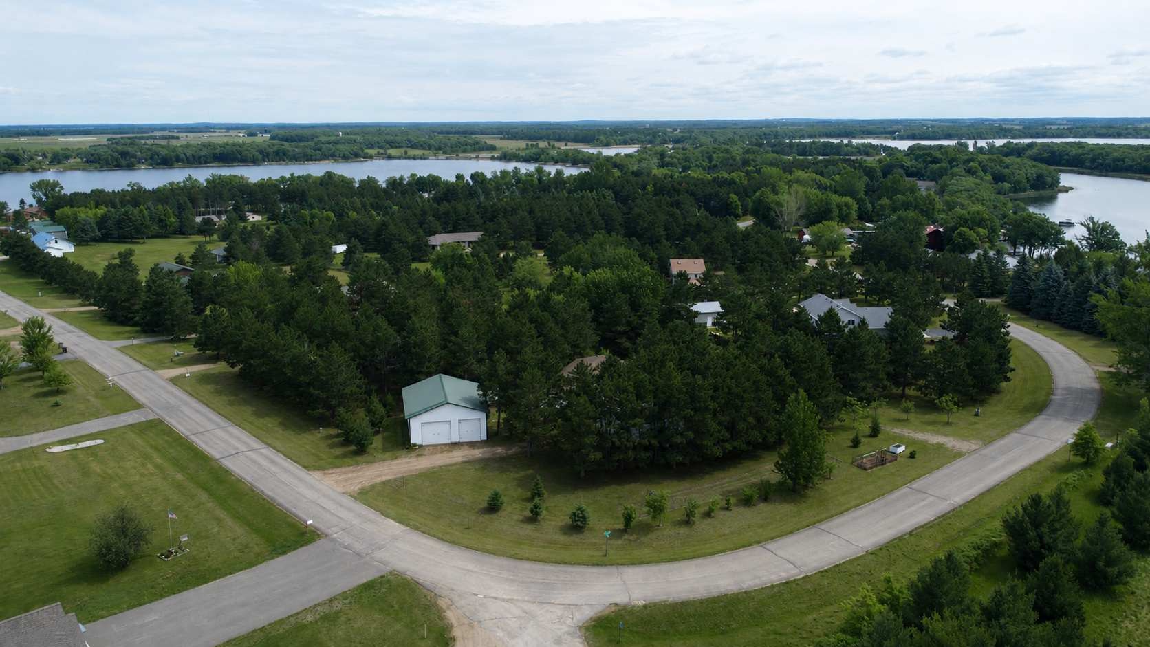 main property photo 39