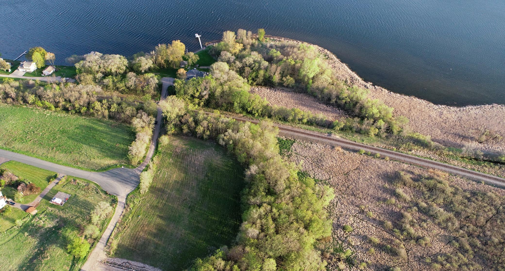 main property photo 9