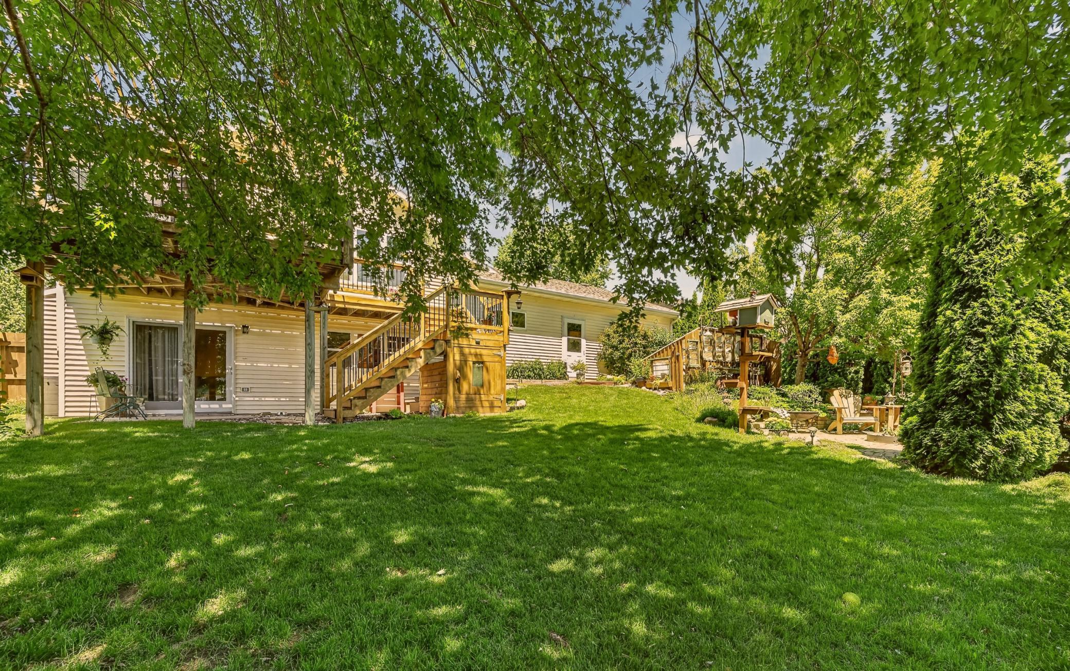 main property photo 40