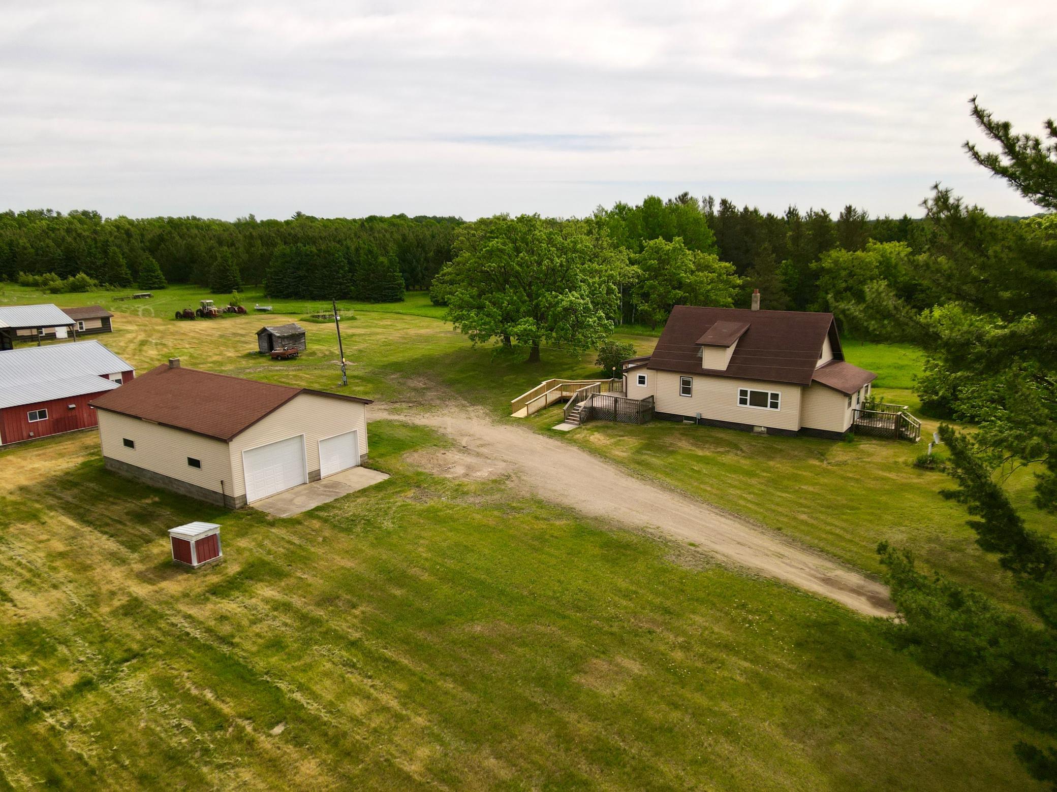 main property photo 45