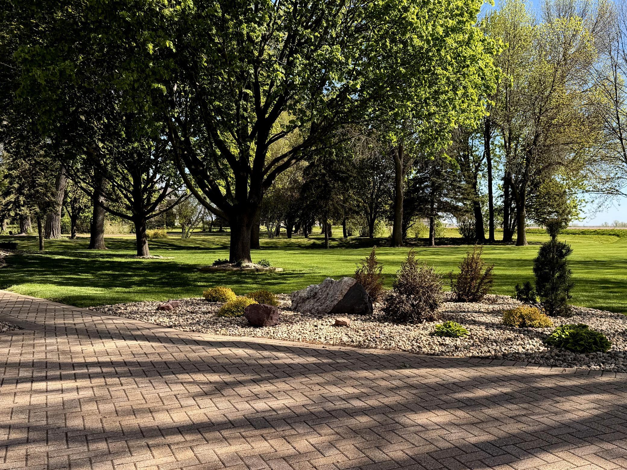 main property photo 41