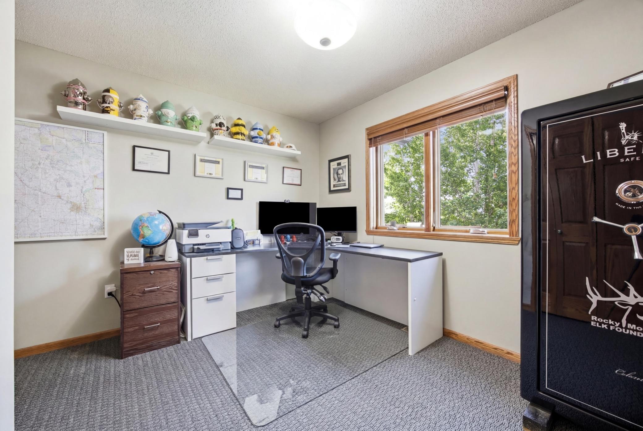 main property photo 23