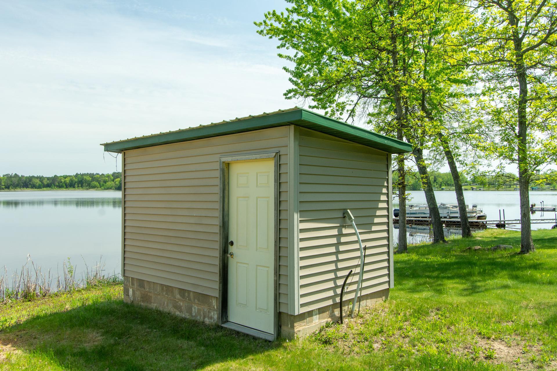 main property photo 59