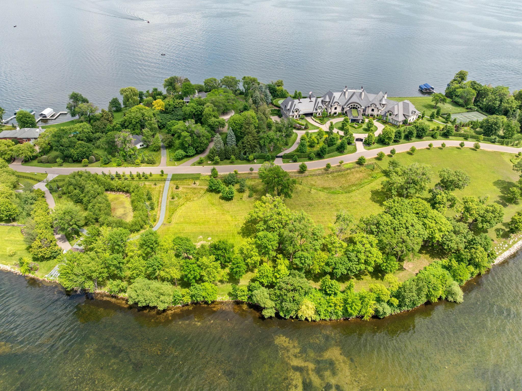 main property photo 15