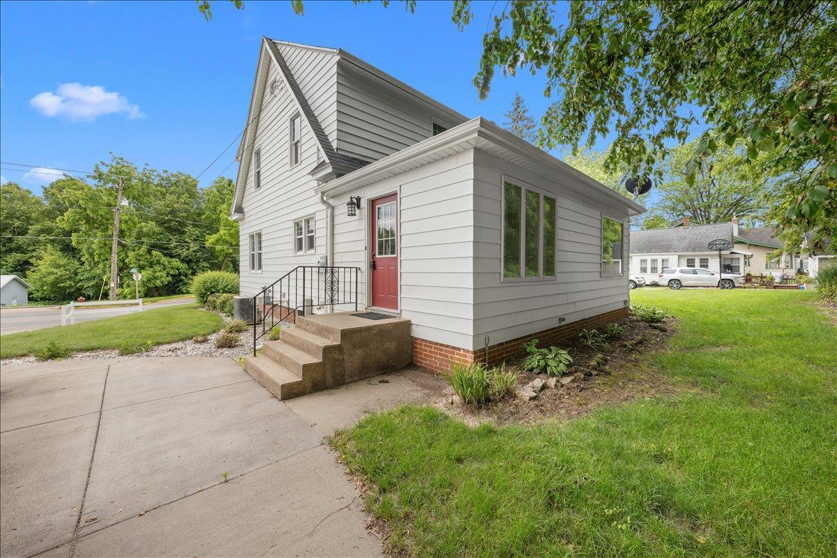 main property photo 7