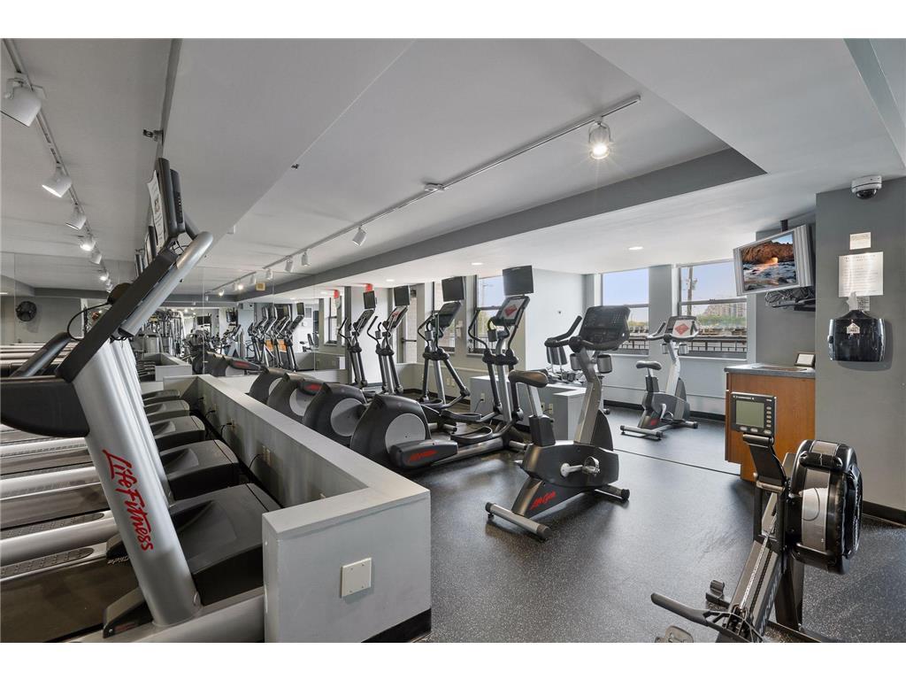 main property photo 25