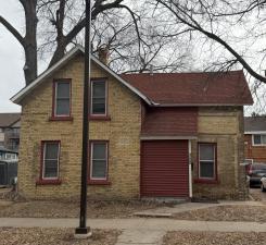 main property photo 9