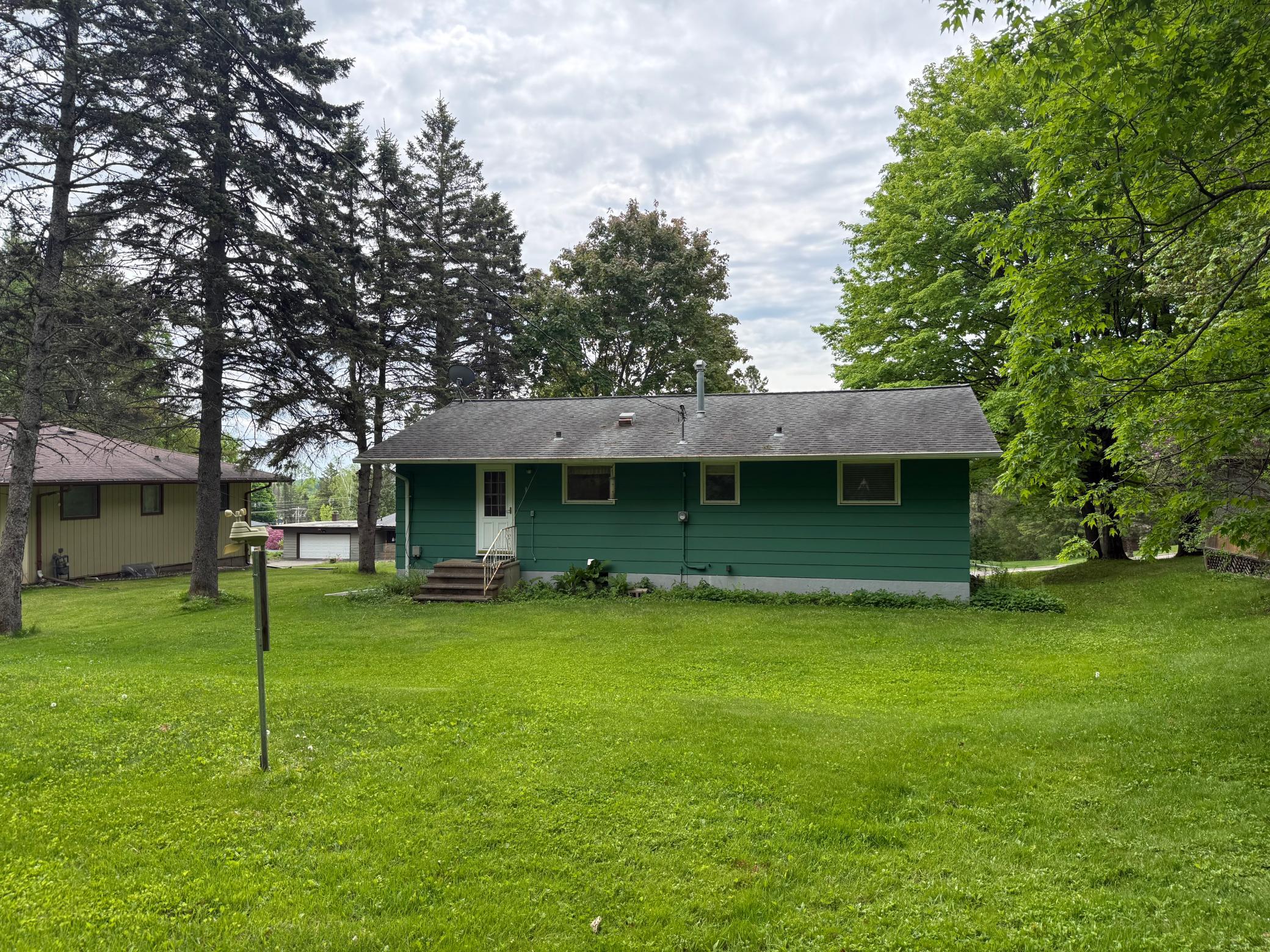 main property photo 4