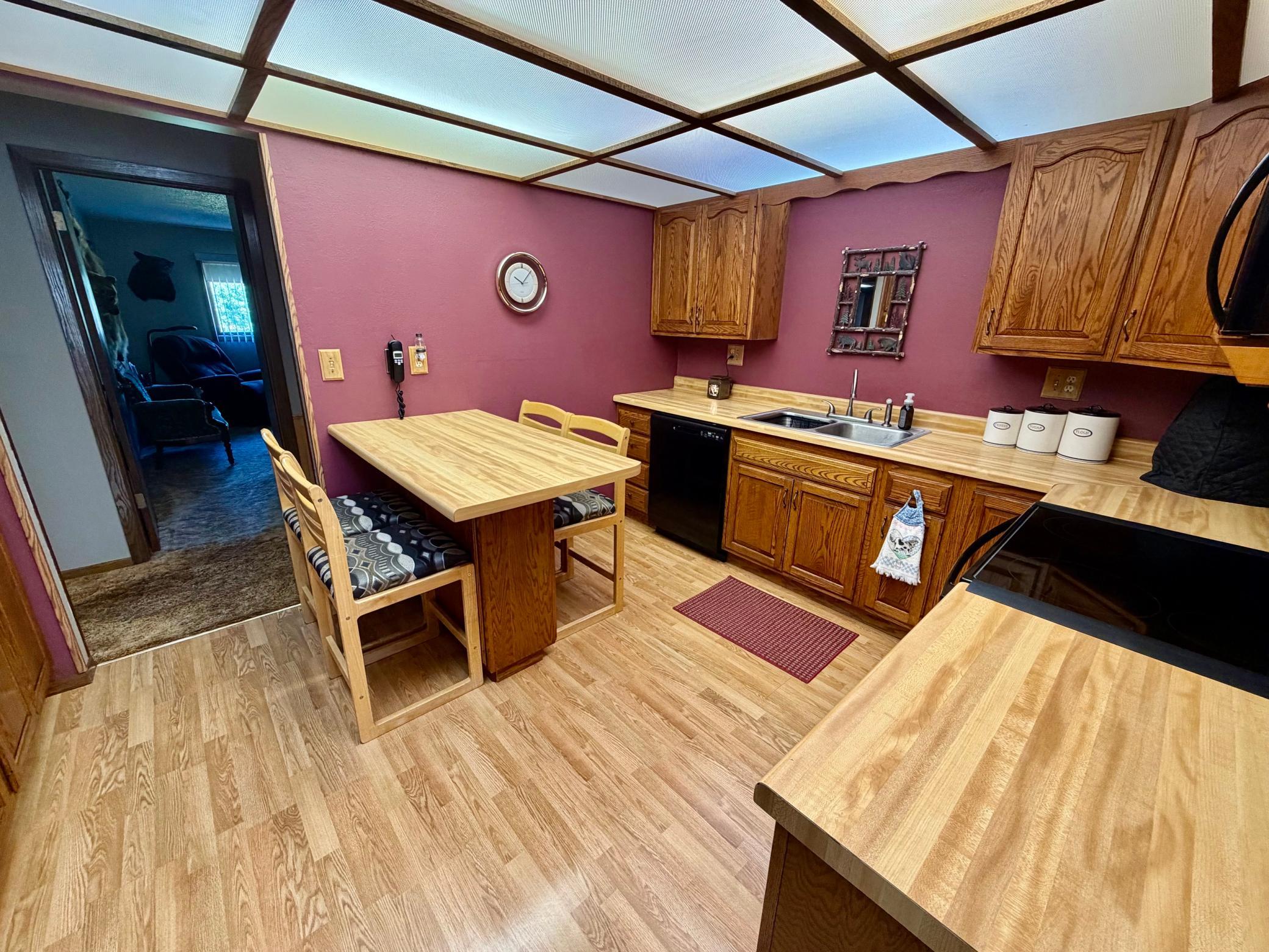 main property photo 24