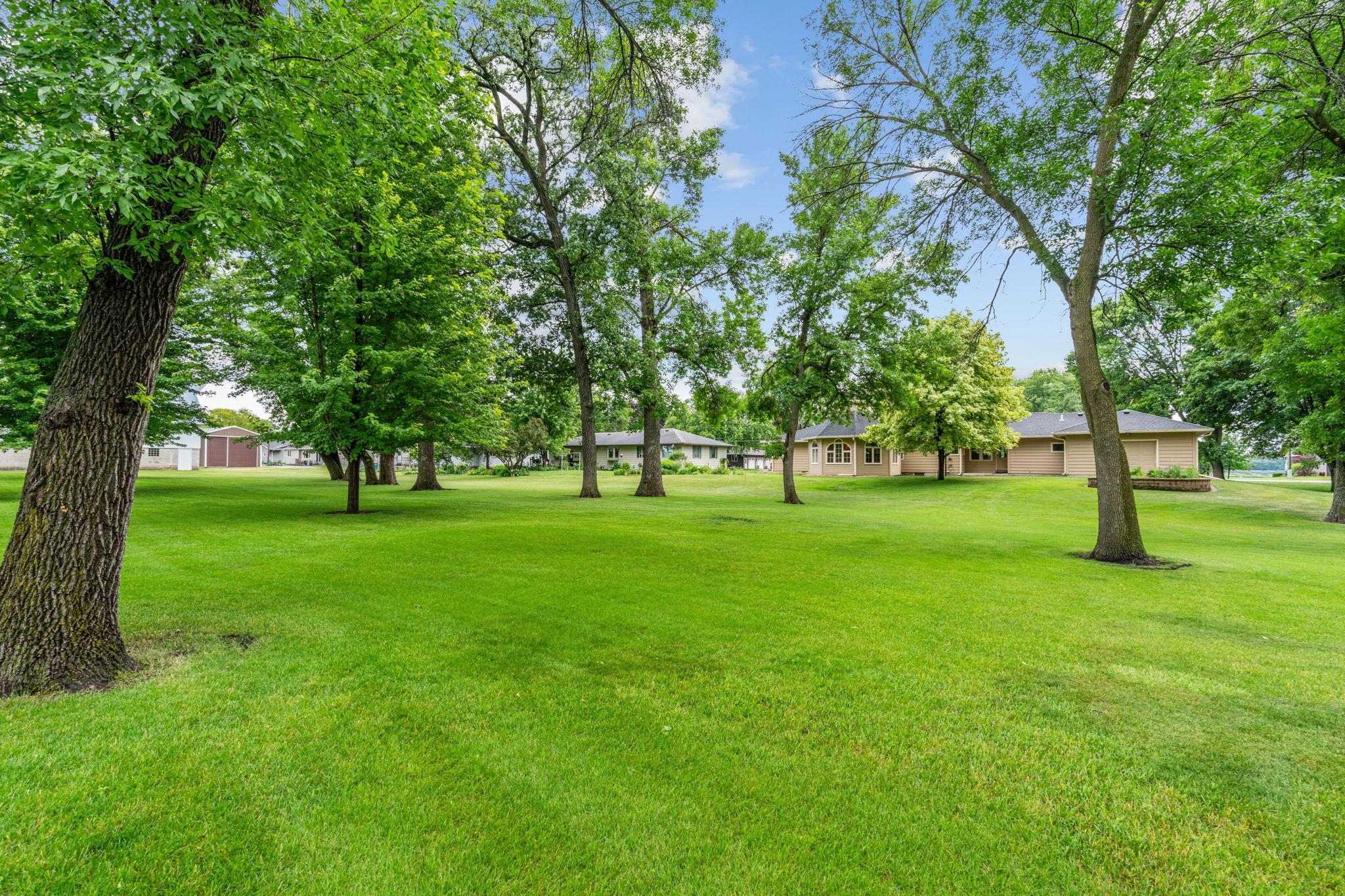 main property photo 17