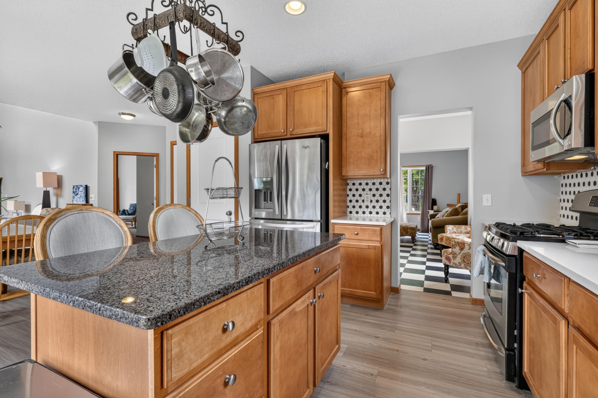 main property photo 5