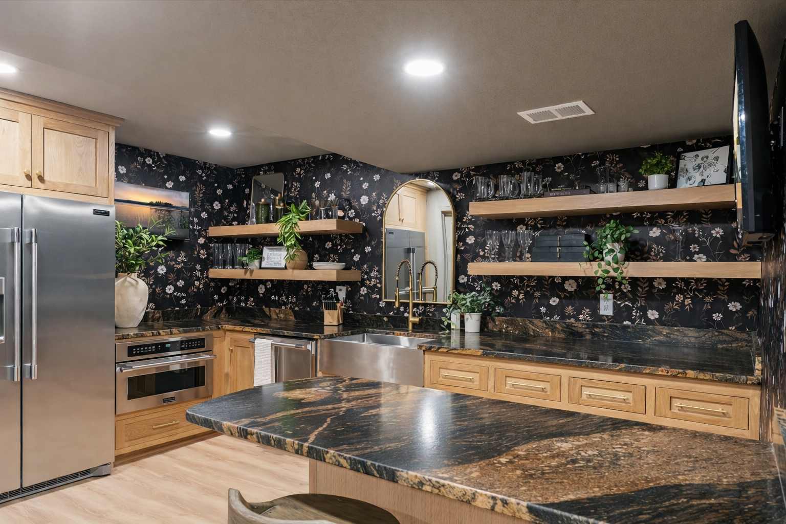 main property photo 46